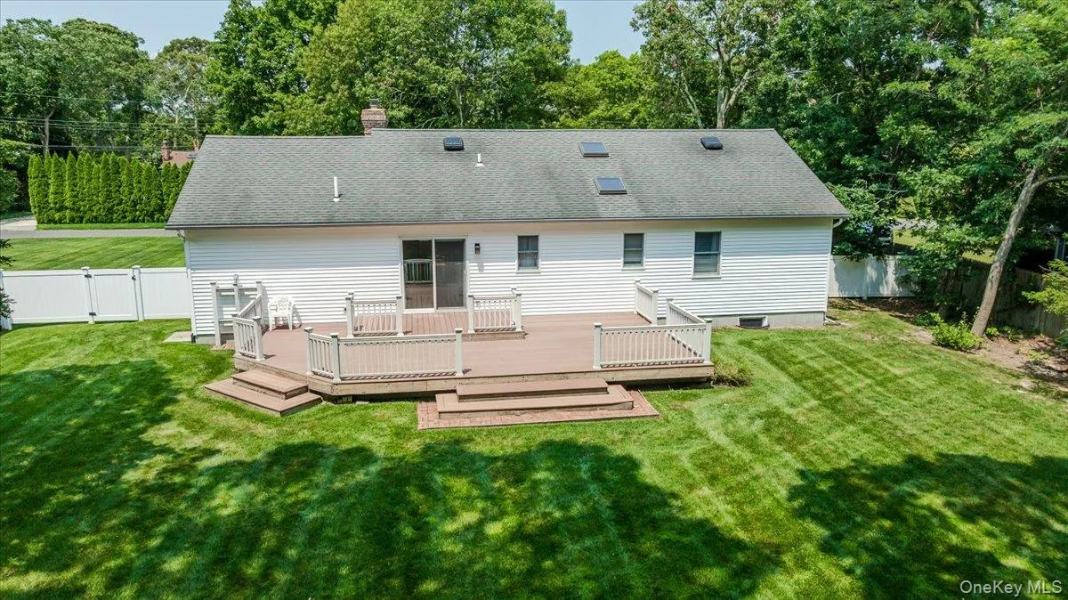 31 Carter Road, Southampton, NY, 3 Bedrooms Bedrooms, 6 Rooms Rooms,2 BathroomsBathrooms,Residential,For Rent,Carter,0,1032694 31 Carter Road, Southampton, NY, 3 Bedrooms Bedrooms, 6 Rooms Rooms,2 BathroomsBathrooms,Residential,For Rent,Carter,0,1032694