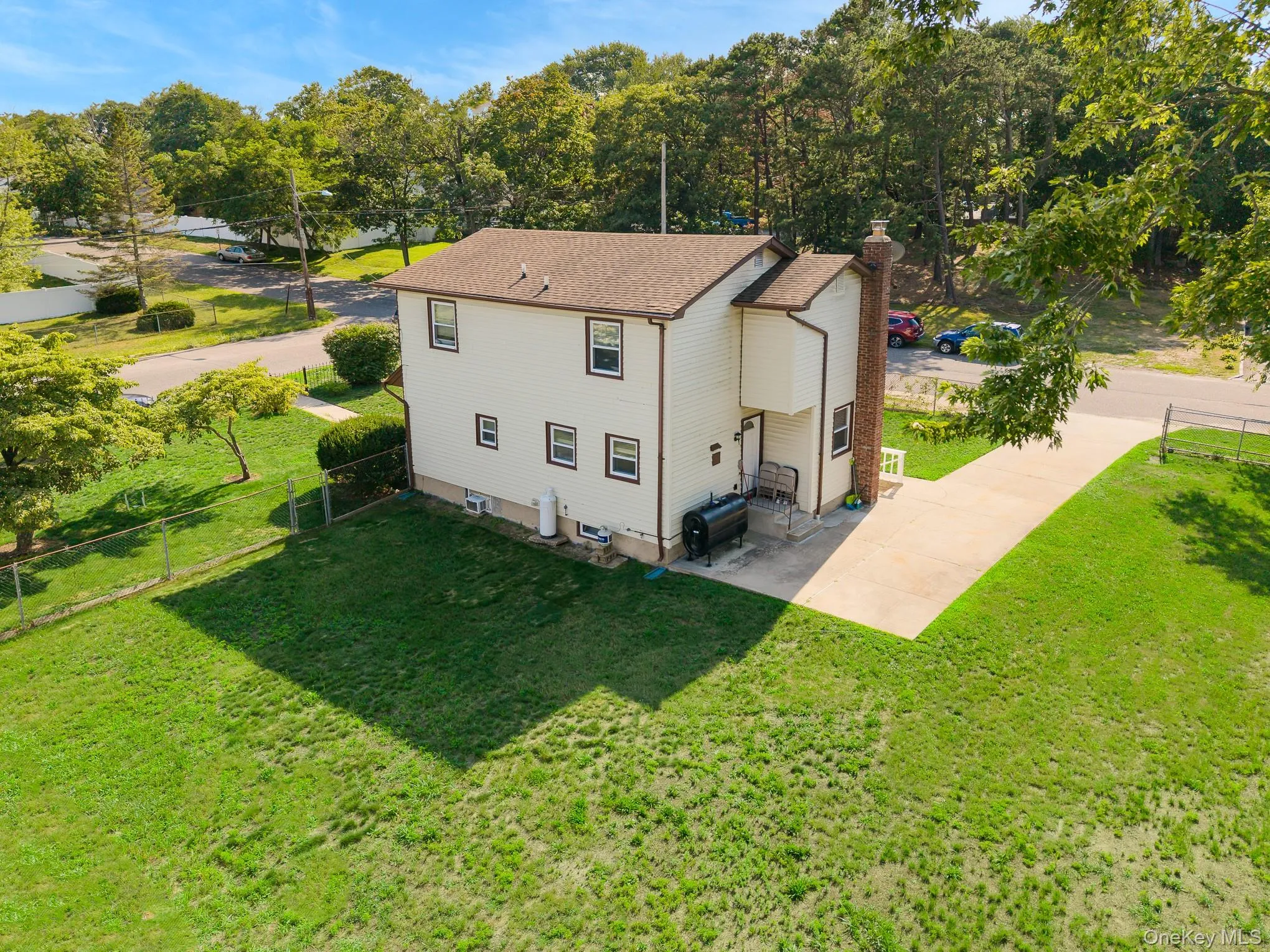 9 Van Cedar Street, Islip, NY, 4 Bedrooms Bedrooms, 12 Rooms Rooms,2 BathroomsBathrooms,Residential,For Rent,Van Cedar,0,1032697 9 Van Cedar Street, Islip, NY, 4 Bedrooms Bedrooms, 12 Rooms Rooms,2 BathroomsBathrooms,Residential,For Rent,Van Cedar,0,1032697