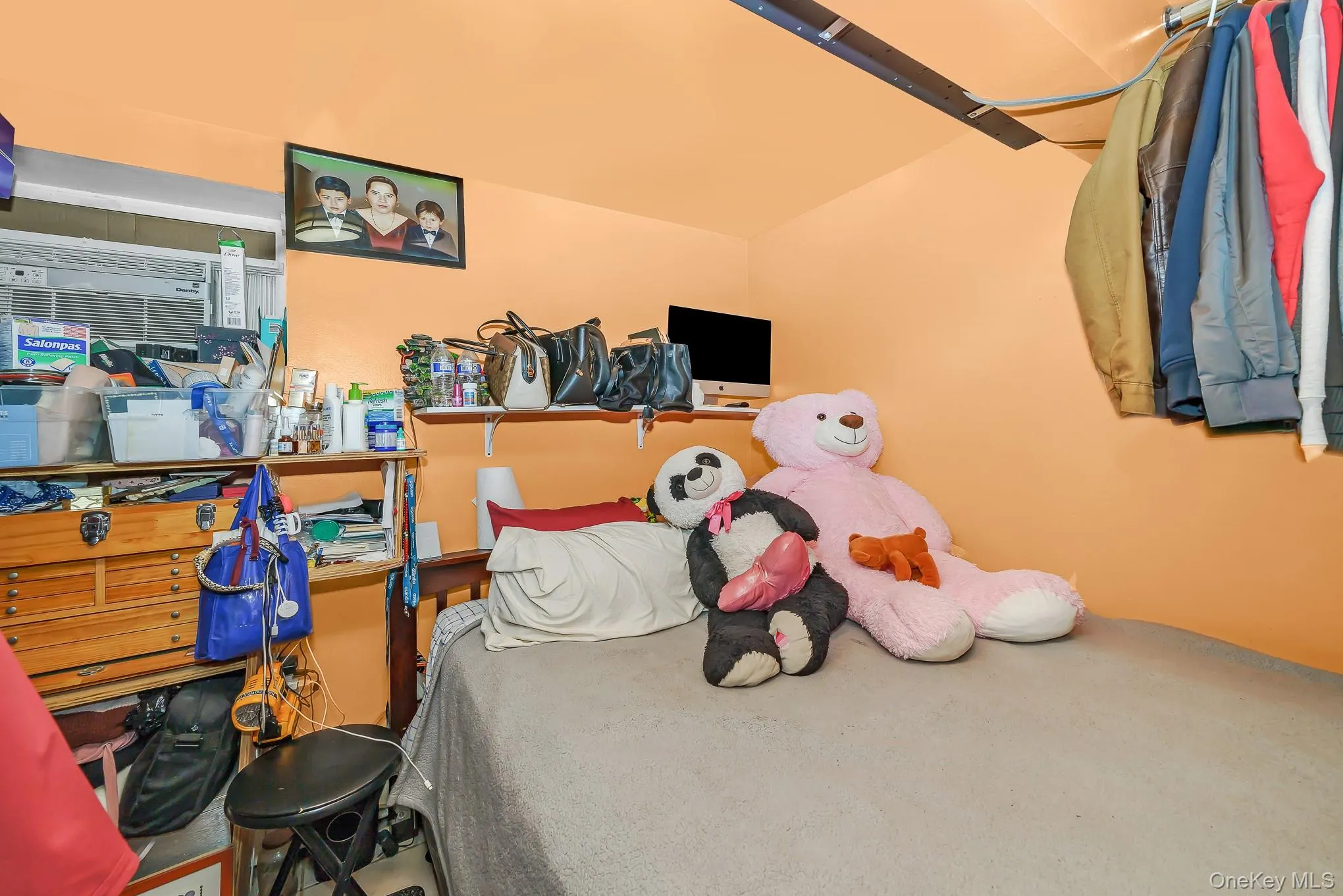 9 Van Cedar Street, Islip, NY, 4 Bedrooms Bedrooms, 12 Rooms Rooms,2 BathroomsBathrooms,Residential,For Rent,Van Cedar,0,1032697 9 Van Cedar Street, Islip, NY, 4 Bedrooms Bedrooms, 12 Rooms Rooms,2 BathroomsBathrooms,Residential,For Rent,Van Cedar,0,1032697