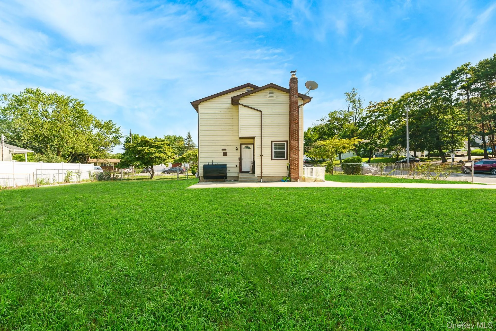 9 Van Cedar Street, Islip, NY, 4 Bedrooms Bedrooms, 12 Rooms Rooms,2 BathroomsBathrooms,Residential,For Rent,Van Cedar,0,1032697 9 Van Cedar Street, Islip, NY, 4 Bedrooms Bedrooms, 12 Rooms Rooms,2 BathroomsBathrooms,Residential,For Rent,Van Cedar,0,1032697