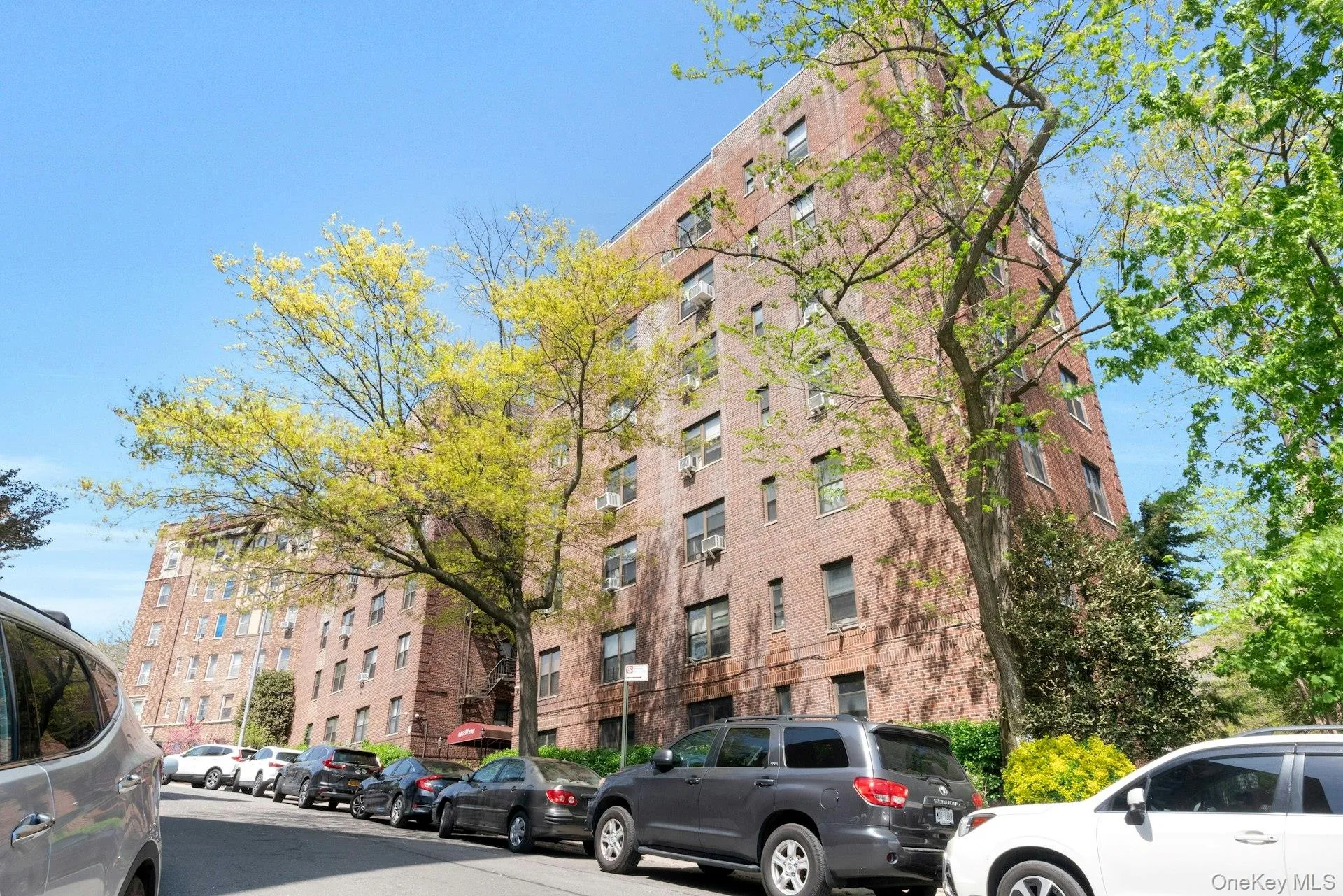 445 240th Street, New York, NY, 2 Bedrooms Bedrooms, 6 Rooms Rooms,1 BathroomBathrooms,Residential,For Rent,240th,0,1032701 445 240th Street, New York, NY, 2 Bedrooms Bedrooms, 6 Rooms Rooms,1 BathroomBathrooms,Residential,For Rent,240th,0,1032701