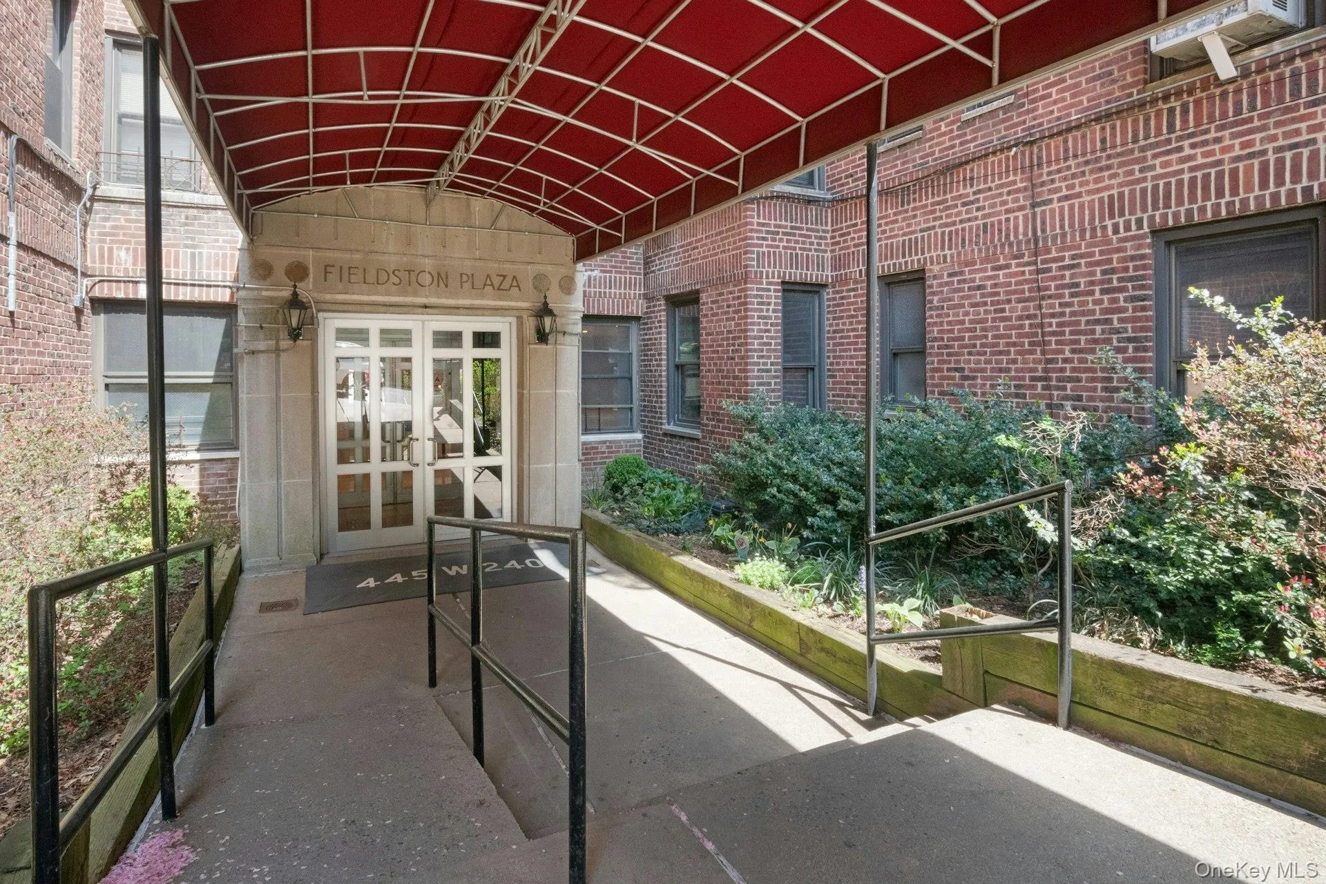 445 240th Street, New York, NY, 2 Bedrooms Bedrooms, 6 Rooms Rooms,1 BathroomBathrooms,Residential,For Rent,240th,0,1032701 445 240th Street, New York, NY, 2 Bedrooms Bedrooms, 6 Rooms Rooms,1 BathroomBathrooms,Residential,For Rent,240th,0,1032701