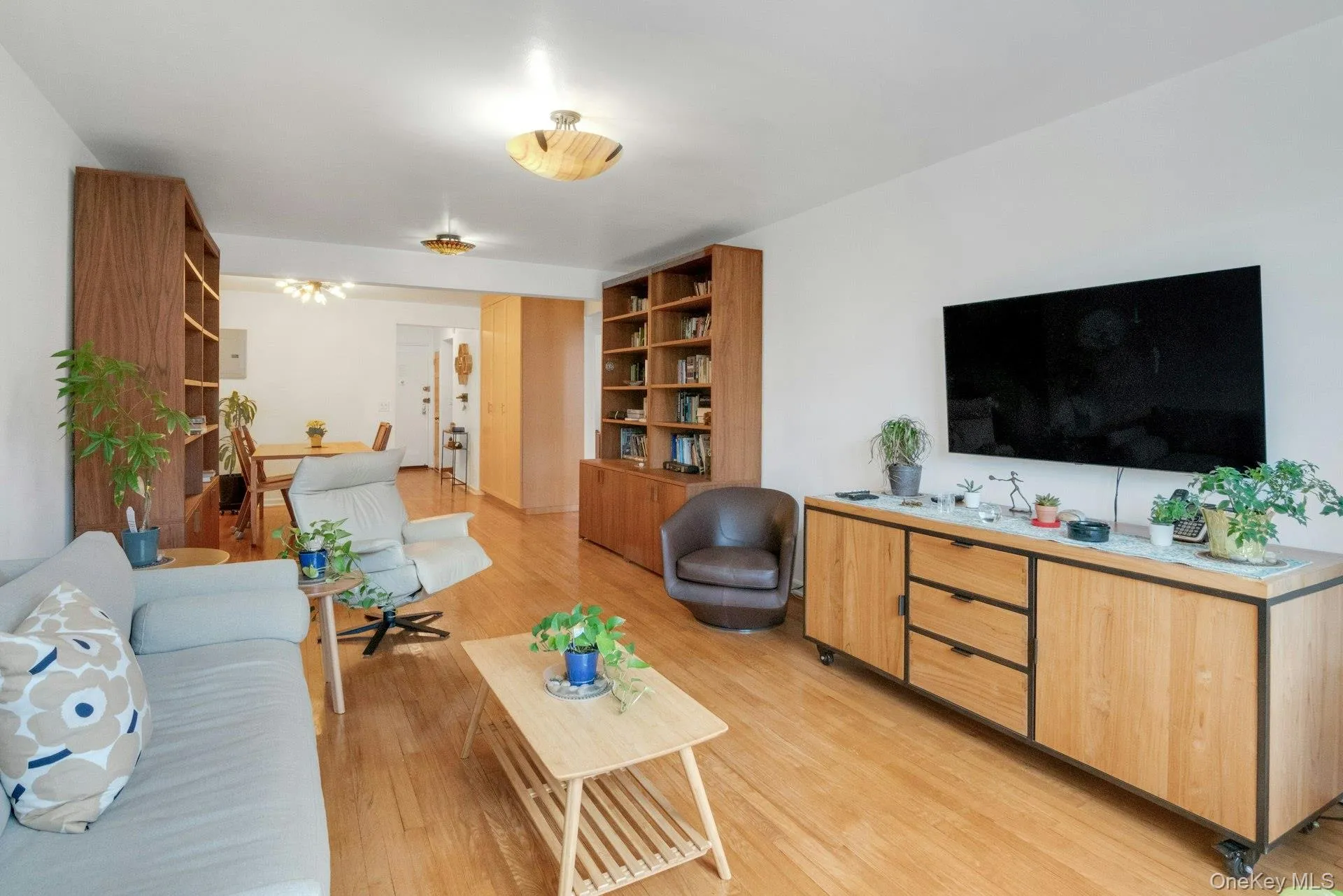 445 240th Street, New York, NY, 2 Bedrooms Bedrooms, 6 Rooms Rooms,1 BathroomBathrooms,Residential,For Rent,240th,0,1032701 445 240th Street, New York, NY, 2 Bedrooms Bedrooms, 6 Rooms Rooms,1 BathroomBathrooms,Residential,For Rent,240th,0,1032701