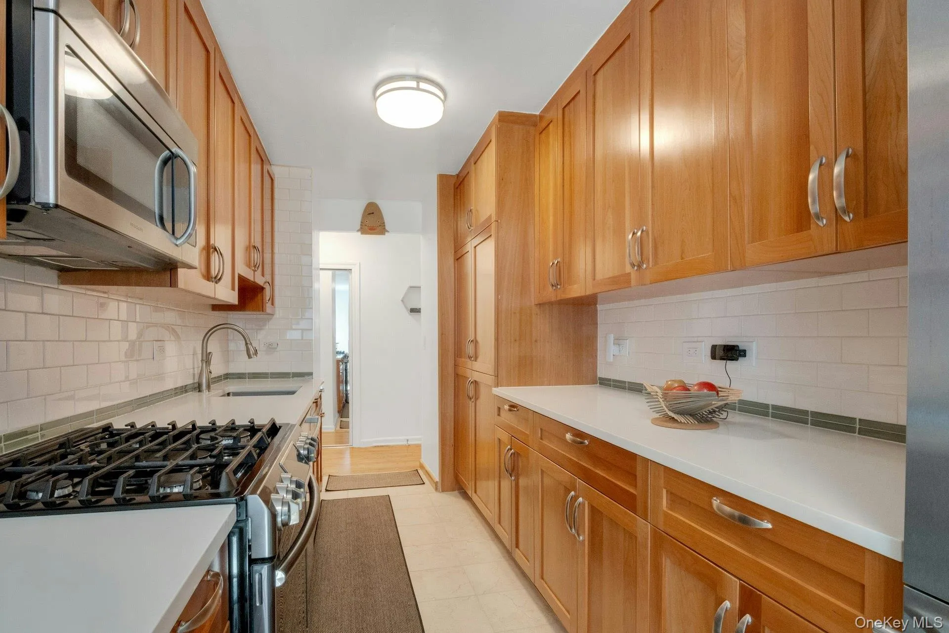 445 240th Street, New York, NY, 2 Bedrooms Bedrooms, 6 Rooms Rooms,1 BathroomBathrooms,Residential,For Rent,240th,0,1032701 445 240th Street, New York, NY, 2 Bedrooms Bedrooms, 6 Rooms Rooms,1 BathroomBathrooms,Residential,For Rent,240th,0,1032701