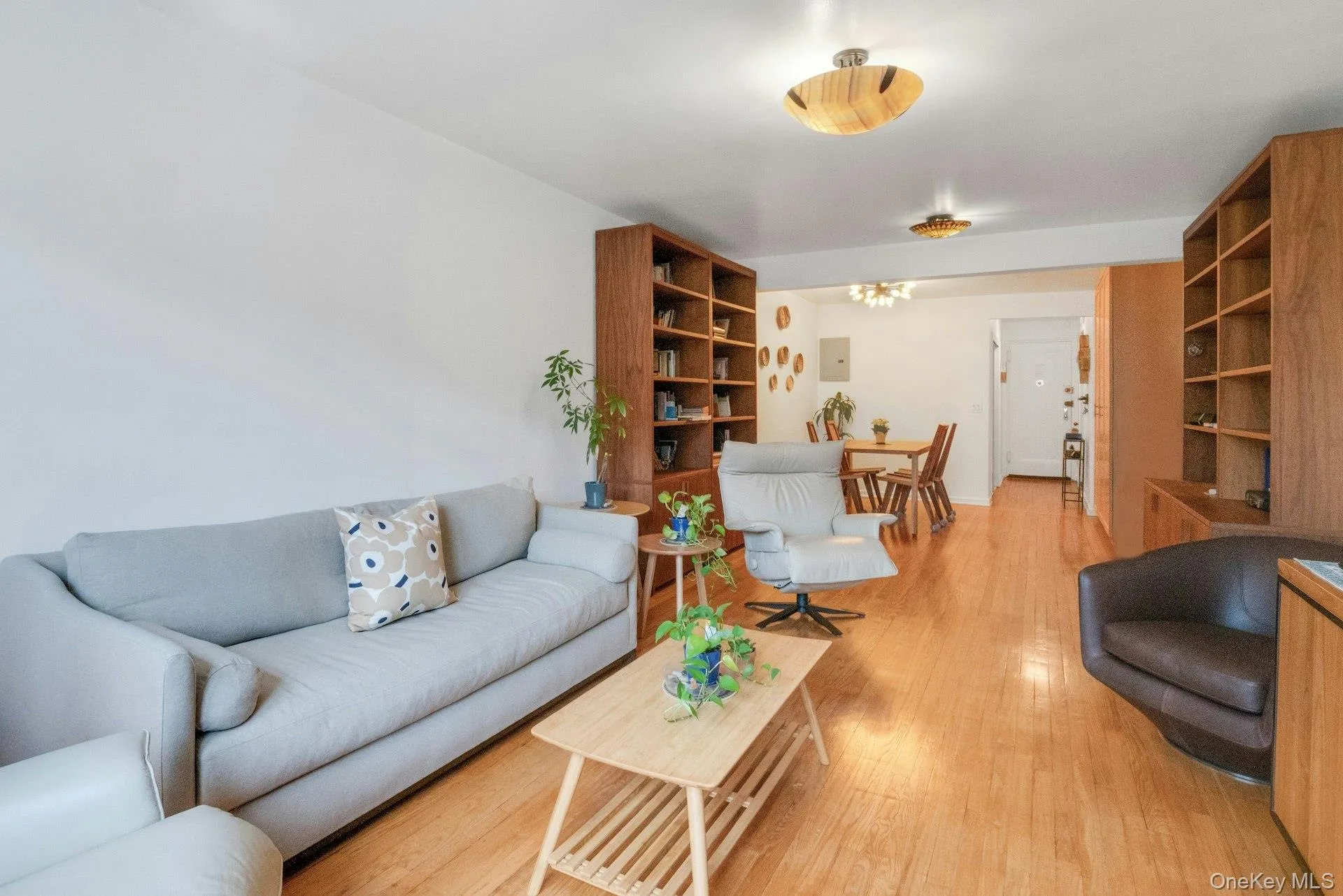 445 240th Street, New York, NY, 2 Bedrooms Bedrooms, 6 Rooms Rooms,1 BathroomBathrooms,Residential,For Rent,240th,0,1032701 445 240th Street, New York, NY, 2 Bedrooms Bedrooms, 6 Rooms Rooms,1 BathroomBathrooms,Residential,For Rent,240th,0,1032701