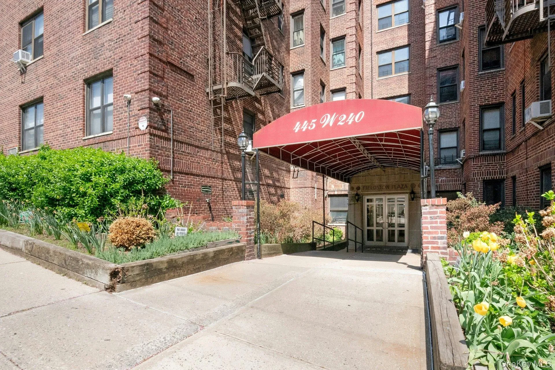 445 240th Street, New York, NY, 2 Bedrooms Bedrooms, 6 Rooms Rooms,1 BathroomBathrooms,Residential,For Rent,240th,0,1032701 445 240th Street, New York, NY, 2 Bedrooms Bedrooms, 6 Rooms Rooms,1 BathroomBathrooms,Residential,For Rent,240th,0,1032701