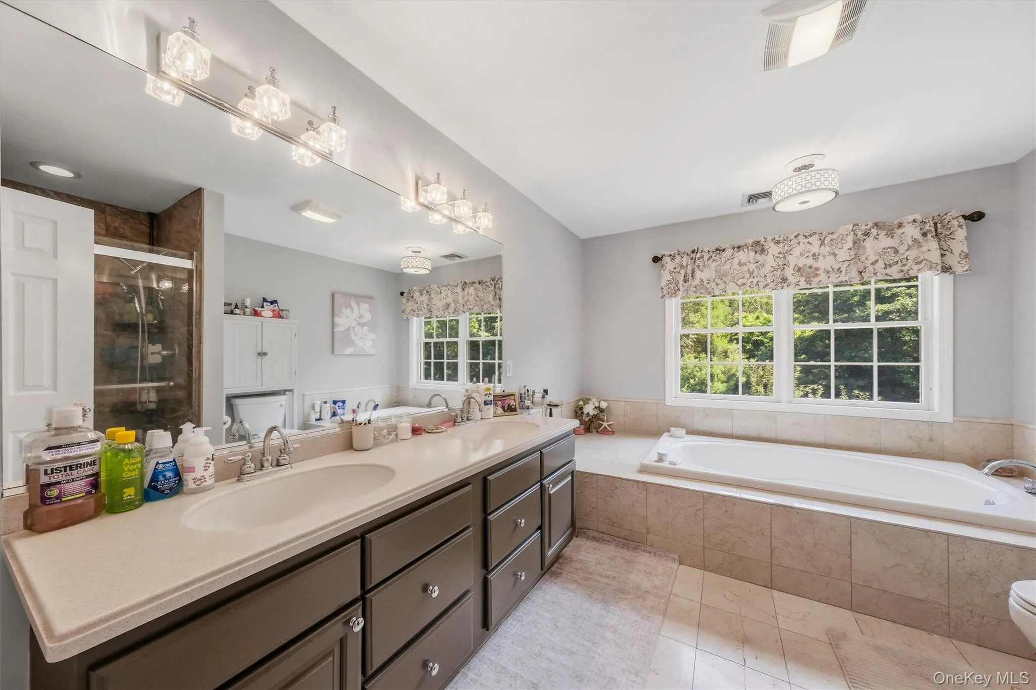 Jacuzzi bathtub. Jacuzzi bathtub.