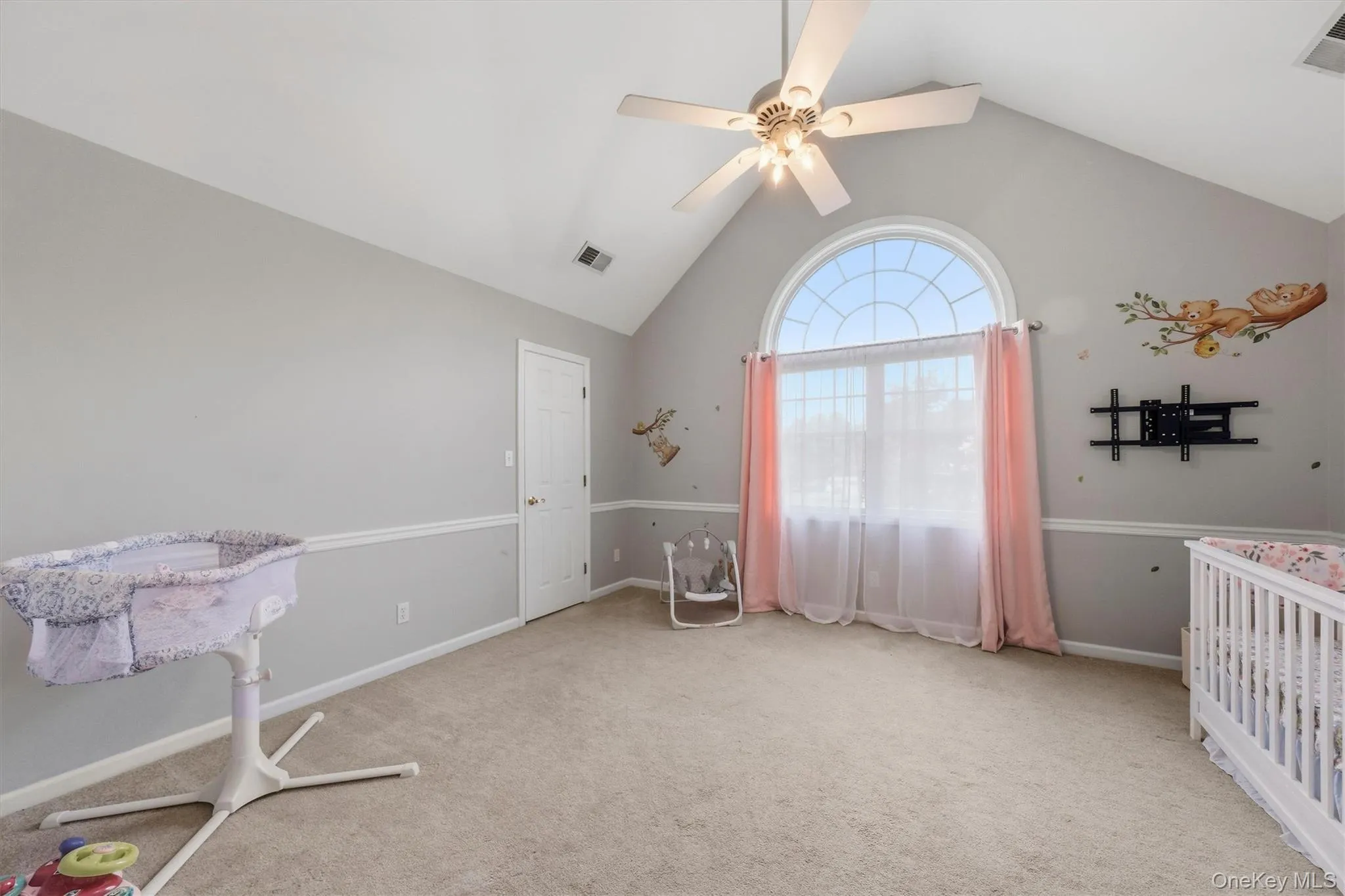 Bedroom. Bedroom.