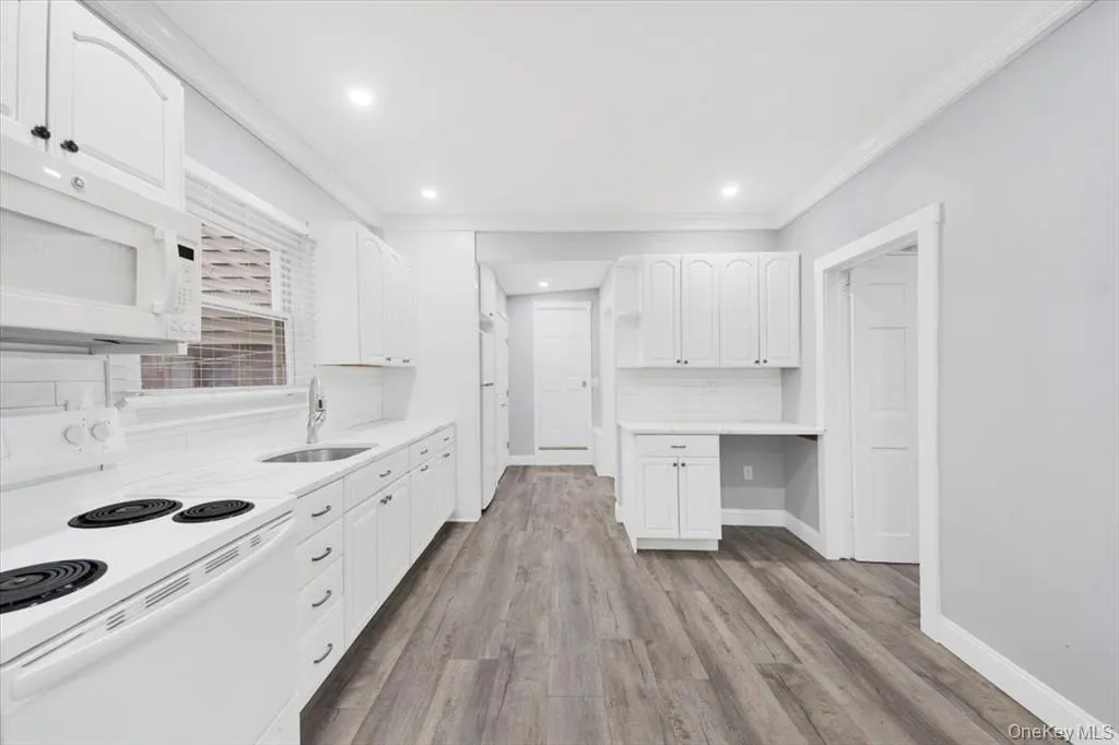 39 Helena Avenue, Cortlandt, NY, 2 Bedrooms Bedrooms, 5 Rooms Rooms,1 BathroomBathrooms,Residential Lease,For Rent,Helena,0,1032705 39 Helena Avenue, Cortlandt, NY, 2 Bedrooms Bedrooms, 5 Rooms Rooms,1 BathroomBathrooms,Residential Lease,For Rent,Helena,0,1032705