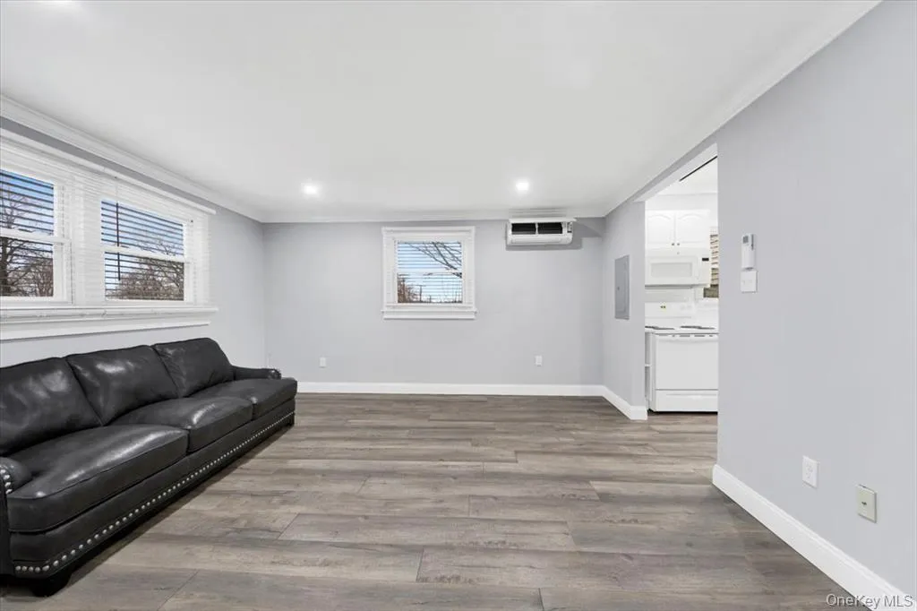 39 Helena Avenue, Cortlandt, NY, 2 Bedrooms Bedrooms, 5 Rooms Rooms,1 BathroomBathrooms,Residential Lease,For Rent,Helena,0,1032705 39 Helena Avenue, Cortlandt, NY, 2 Bedrooms Bedrooms, 5 Rooms Rooms,1 BathroomBathrooms,Residential Lease,For Rent,Helena,0,1032705