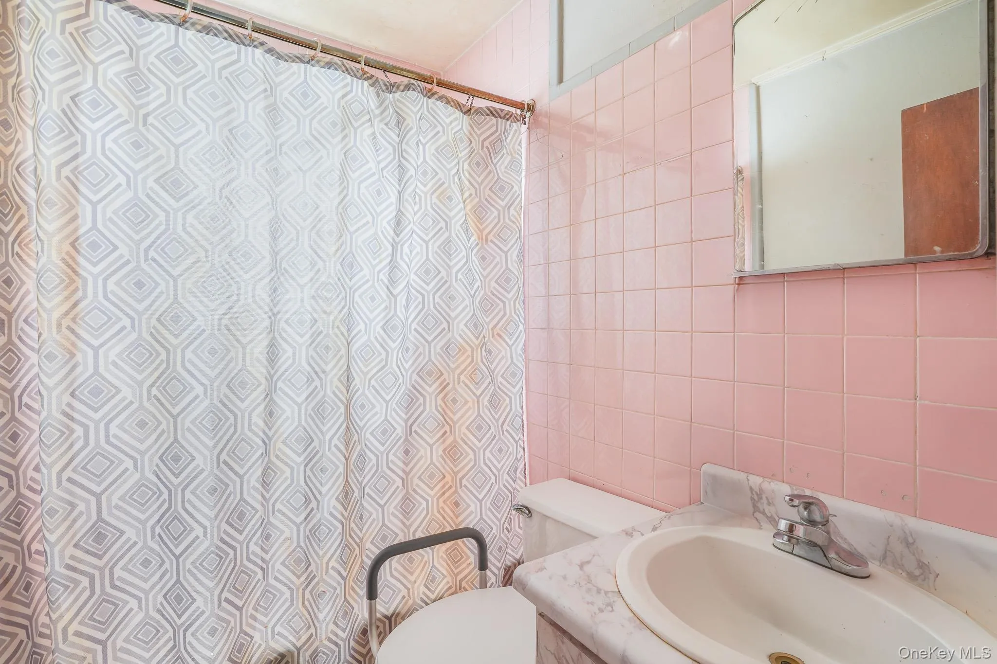 12 Raymond Street, Cortlandt, NY, 3 Bedrooms Bedrooms, 5 Rooms Rooms,1 BathroomBathrooms,Residential,For Rent,Raymond,0,1032706 12 Raymond Street, Cortlandt, NY, 3 Bedrooms Bedrooms, 5 Rooms Rooms,1 BathroomBathrooms,Residential,For Rent,Raymond,0,1032706