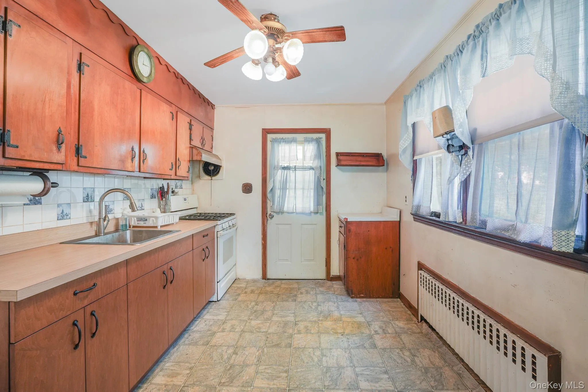 12 Raymond Street, Cortlandt, NY, 3 Bedrooms Bedrooms, 5 Rooms Rooms,1 BathroomBathrooms,Residential,For Rent,Raymond,0,1032706 12 Raymond Street, Cortlandt, NY, 3 Bedrooms Bedrooms, 5 Rooms Rooms,1 BathroomBathrooms,Residential,For Rent,Raymond,0,1032706