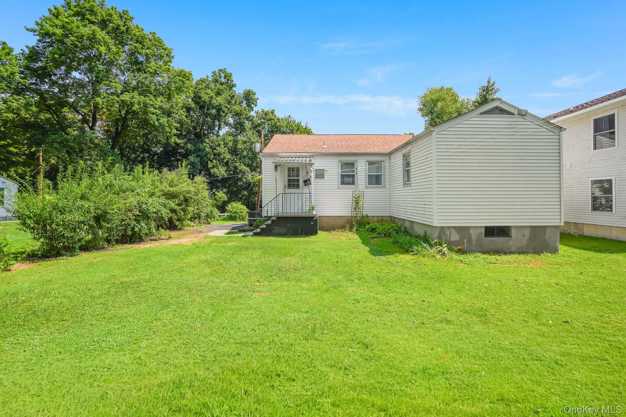 12 Raymond Street, Cortlandt, NY, 3 Bedrooms Bedrooms, 5 Rooms Rooms,1 BathroomBathrooms,Residential,For Rent,Raymond,0,1032706 12 Raymond Street, Cortlandt, NY, 3 Bedrooms Bedrooms, 5 Rooms Rooms,1 BathroomBathrooms,Residential,For Rent,Raymond,0,1032706