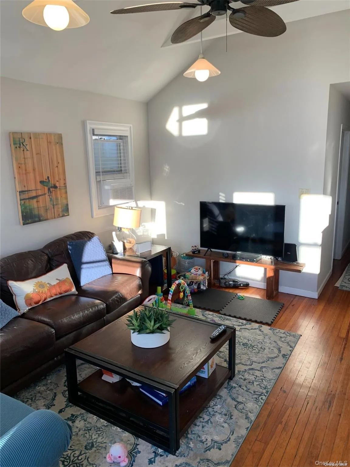 70 Kentucky Street, Long Beach, NY, 2 Bedrooms Bedrooms, 5 Rooms Rooms,1 BathroomBathrooms,Residential Lease,For Rent,Kentucky,0,1032708 70 Kentucky Street, Long Beach, NY, 2 Bedrooms Bedrooms, 5 Rooms Rooms,1 BathroomBathrooms,Residential Lease,For Rent,Kentucky,0,1032708