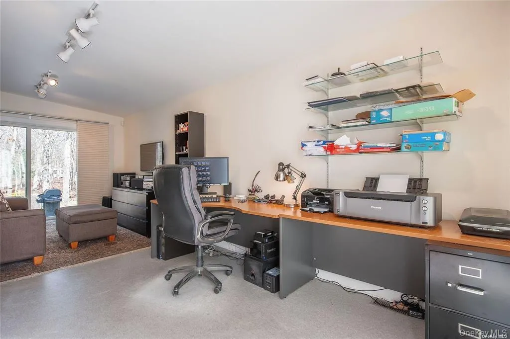 63 Gardiners Lane, East Hampton, NY, 1 Bedroom Bedrooms, 3 Rooms Rooms,1 BathroomBathrooms,Residential Lease,For Rent,Gardiners,0,1032709 63 Gardiners Lane, East Hampton, NY, 1 Bedroom Bedrooms, 3 Rooms Rooms,1 BathroomBathrooms,Residential Lease,For Rent,Gardiners,0,1032709