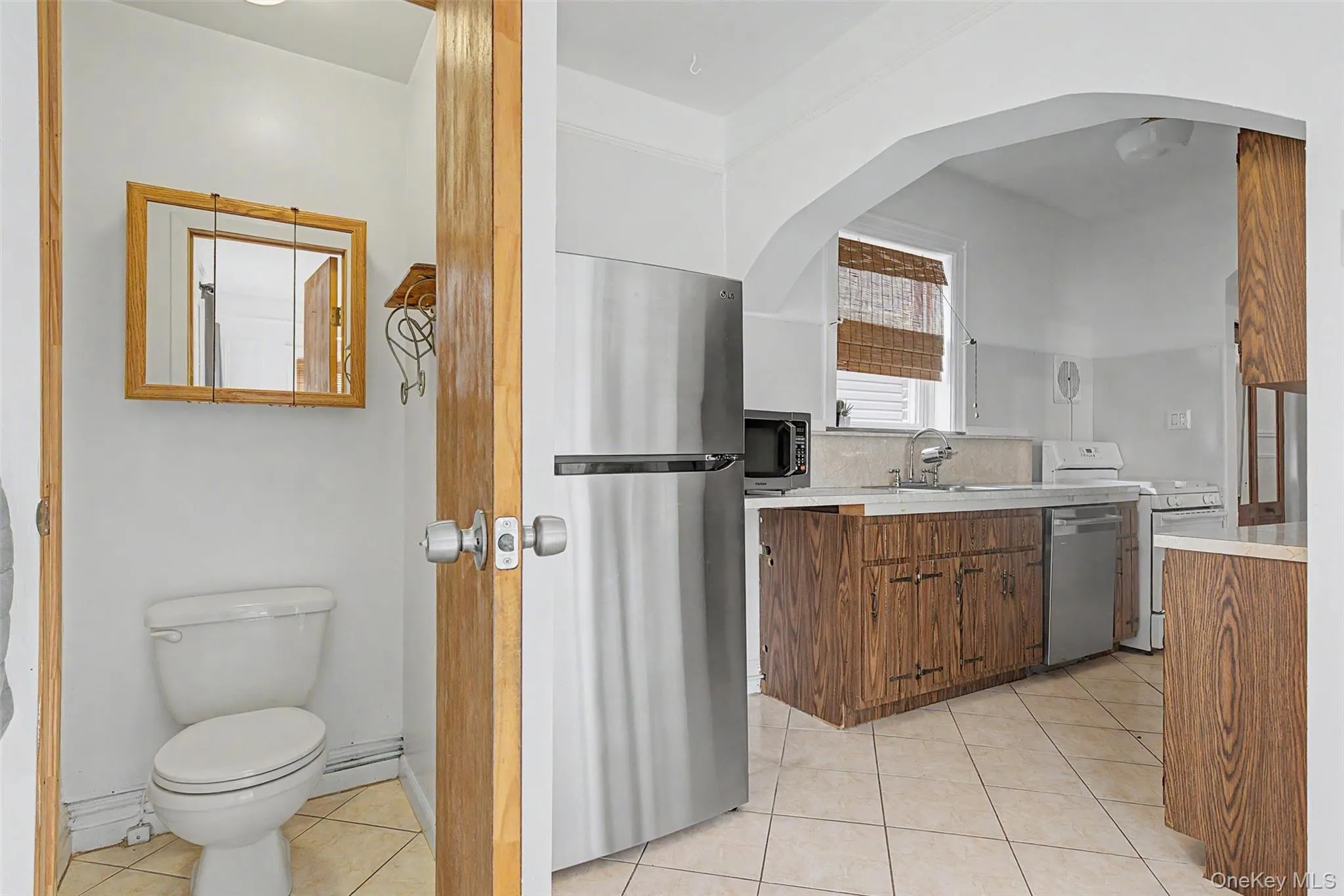 1085 Sackett Avenue, New York, NY, 3 Bedrooms Bedrooms, 6 Rooms Rooms,1 BathroomBathrooms,Residential,For Rent,Sackett,0,1032712 1085 Sackett Avenue, New York, NY, 3 Bedrooms Bedrooms, 6 Rooms Rooms,1 BathroomBathrooms,Residential,For Rent,Sackett,0,1032712