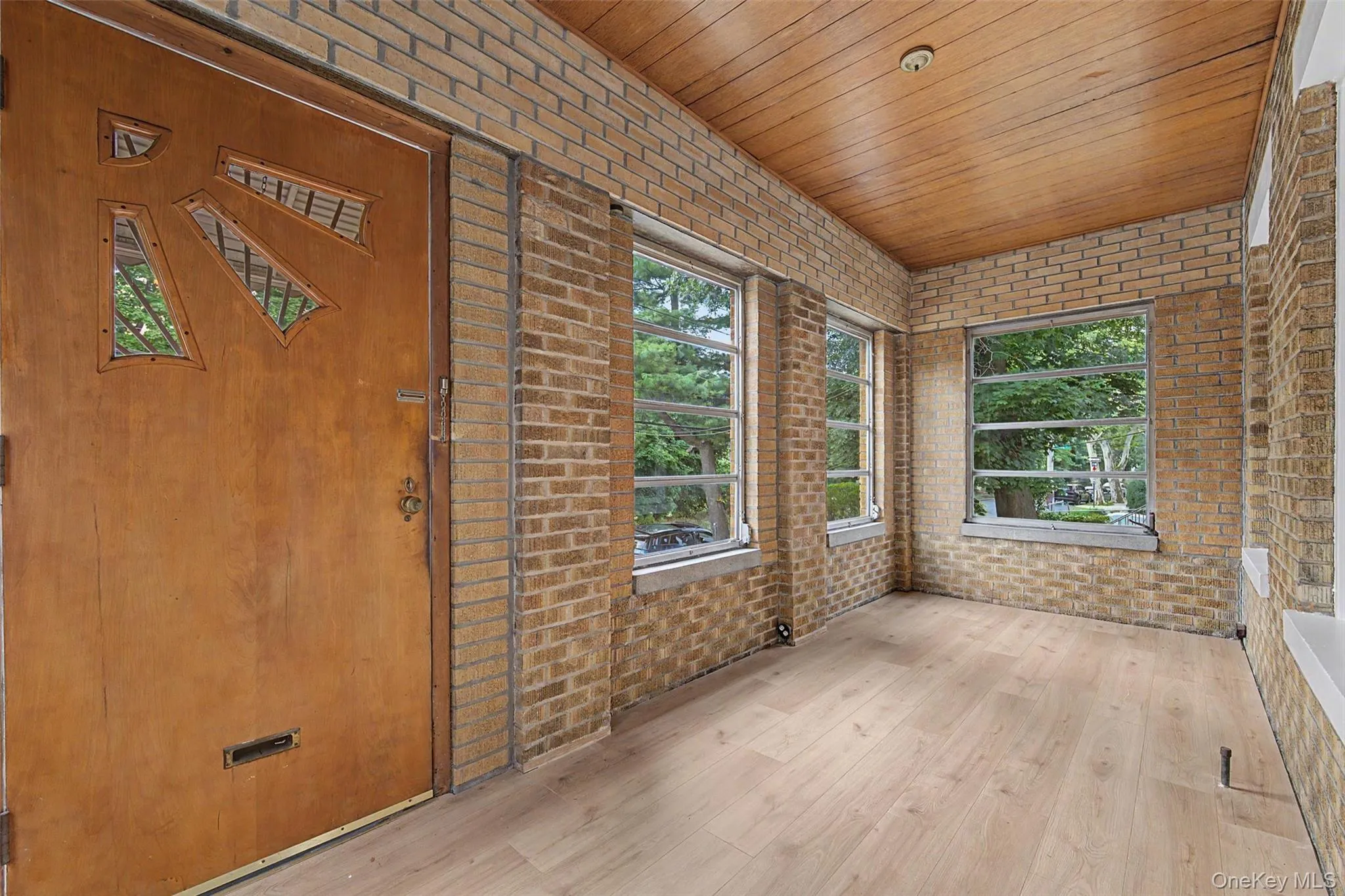1085 Sackett Avenue, New York, NY, 3 Bedrooms Bedrooms, 6 Rooms Rooms,1 BathroomBathrooms,Residential,For Rent,Sackett,0,1032712 1085 Sackett Avenue, New York, NY, 3 Bedrooms Bedrooms, 6 Rooms Rooms,1 BathroomBathrooms,Residential,For Rent,Sackett,0,1032712