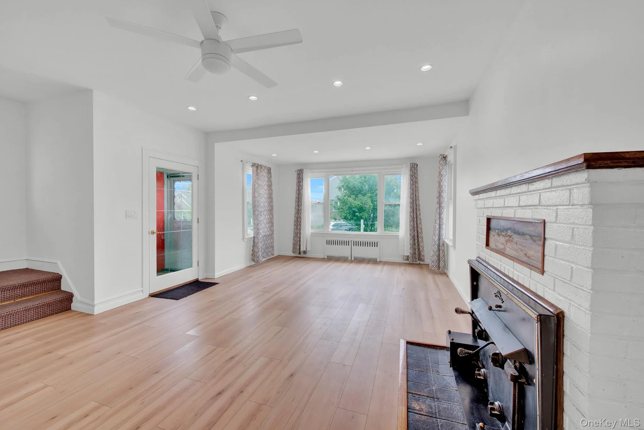 339 Fulton Street, Long Beach, NY, 3 Bedrooms Bedrooms, 9 Rooms Rooms,2 BathroomsBathrooms,Residential,For Rent,Fulton,0,1032716 339 Fulton Street, Long Beach, NY, 3 Bedrooms Bedrooms, 9 Rooms Rooms,2 BathroomsBathrooms,Residential,For Rent,Fulton,0,1032716