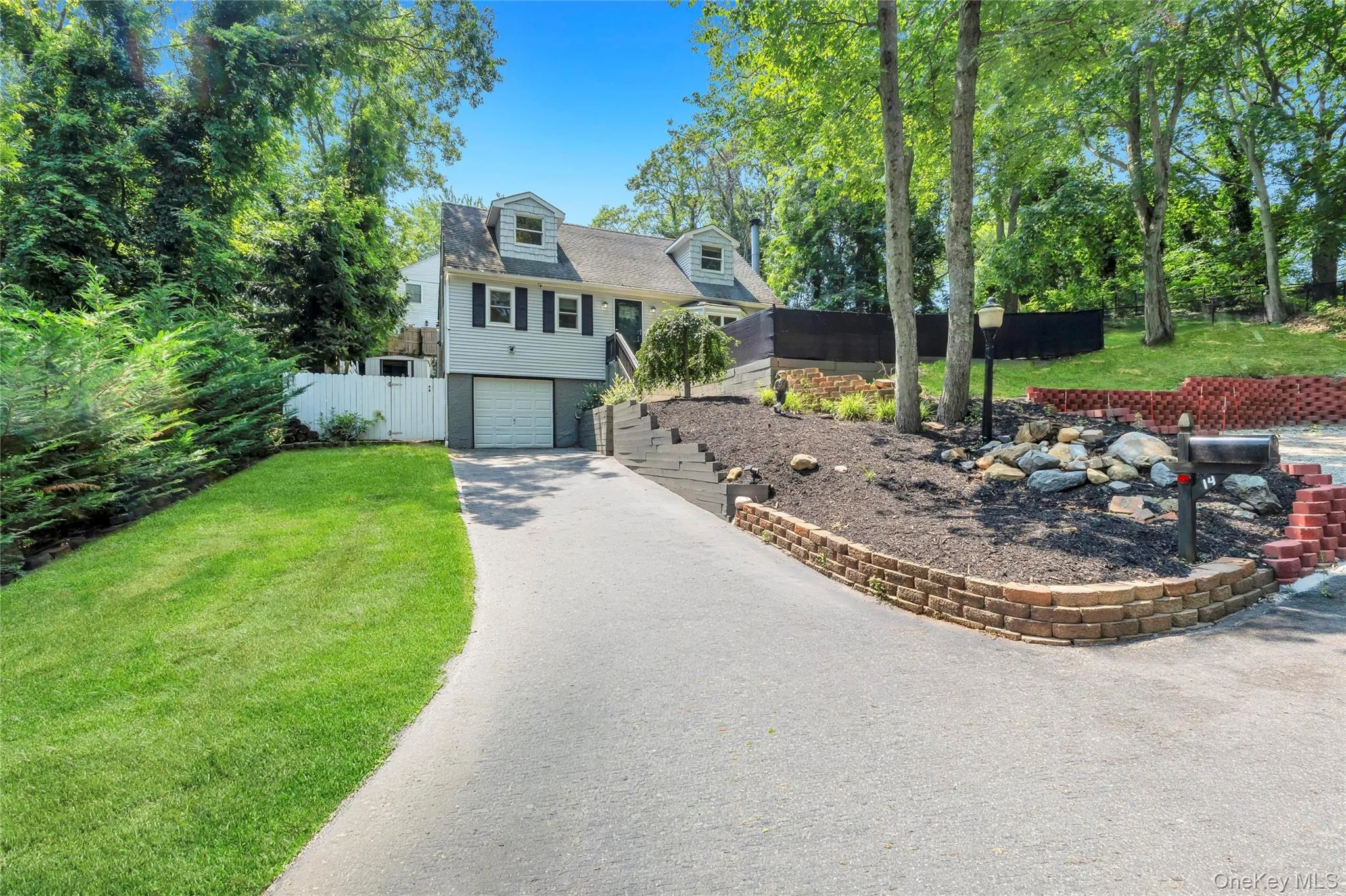 14 Seaside Avenue, Brookhaven, NY, 4 Bedrooms Bedrooms, 6 Rooms Rooms,2 BathroomsBathrooms,Residential,For Rent,Seaside,0,1032717 14 Seaside Avenue, Brookhaven, NY, 4 Bedrooms Bedrooms, 6 Rooms Rooms,2 BathroomsBathrooms,Residential,For Rent,Seaside,0,1032717