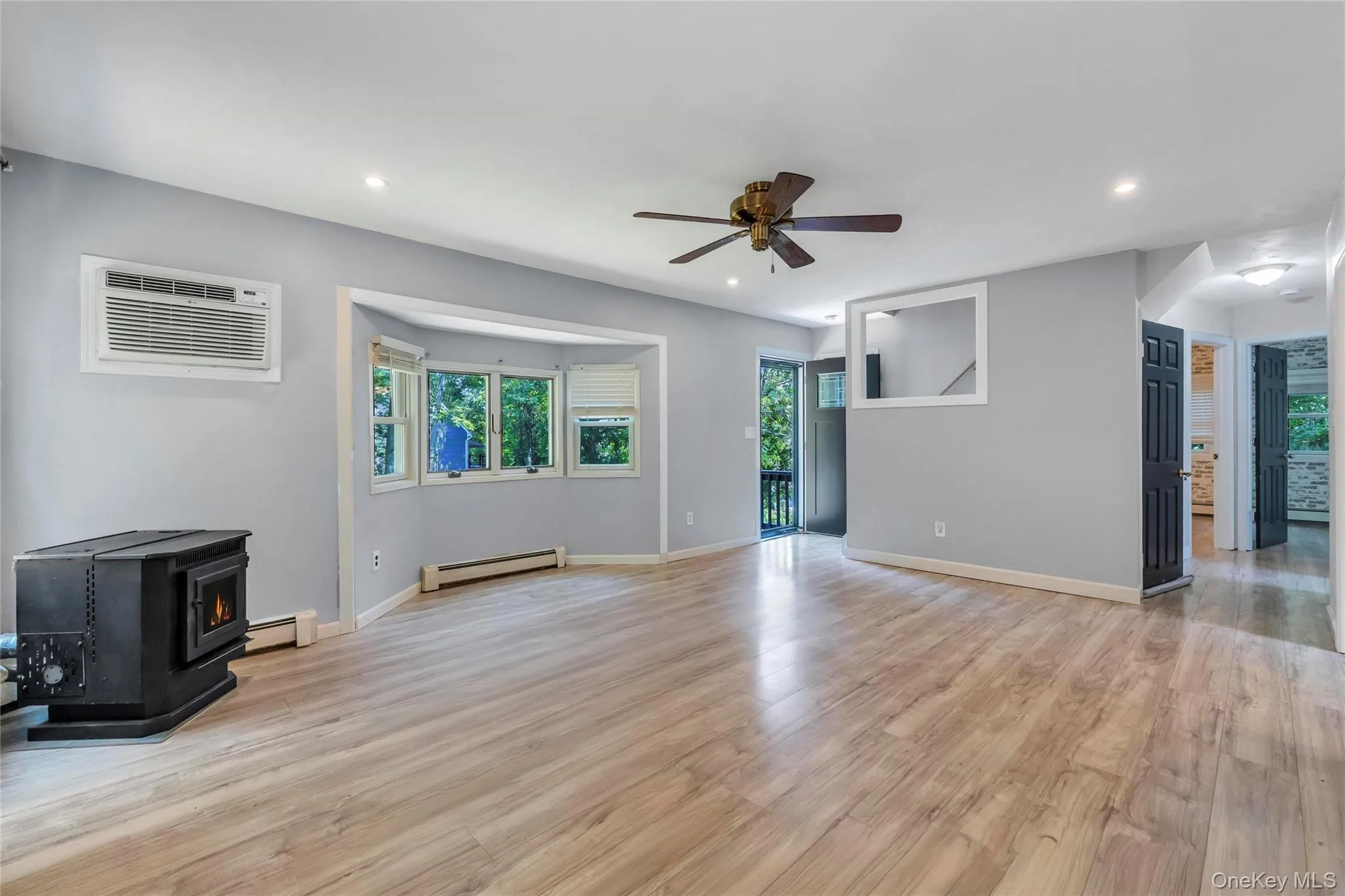 14 Seaside Avenue, Brookhaven, NY, 4 Bedrooms Bedrooms, 6 Rooms Rooms,2 BathroomsBathrooms,Residential,For Rent,Seaside,0,1032717 14 Seaside Avenue, Brookhaven, NY, 4 Bedrooms Bedrooms, 6 Rooms Rooms,2 BathroomsBathrooms,Residential,For Rent,Seaside,0,1032717