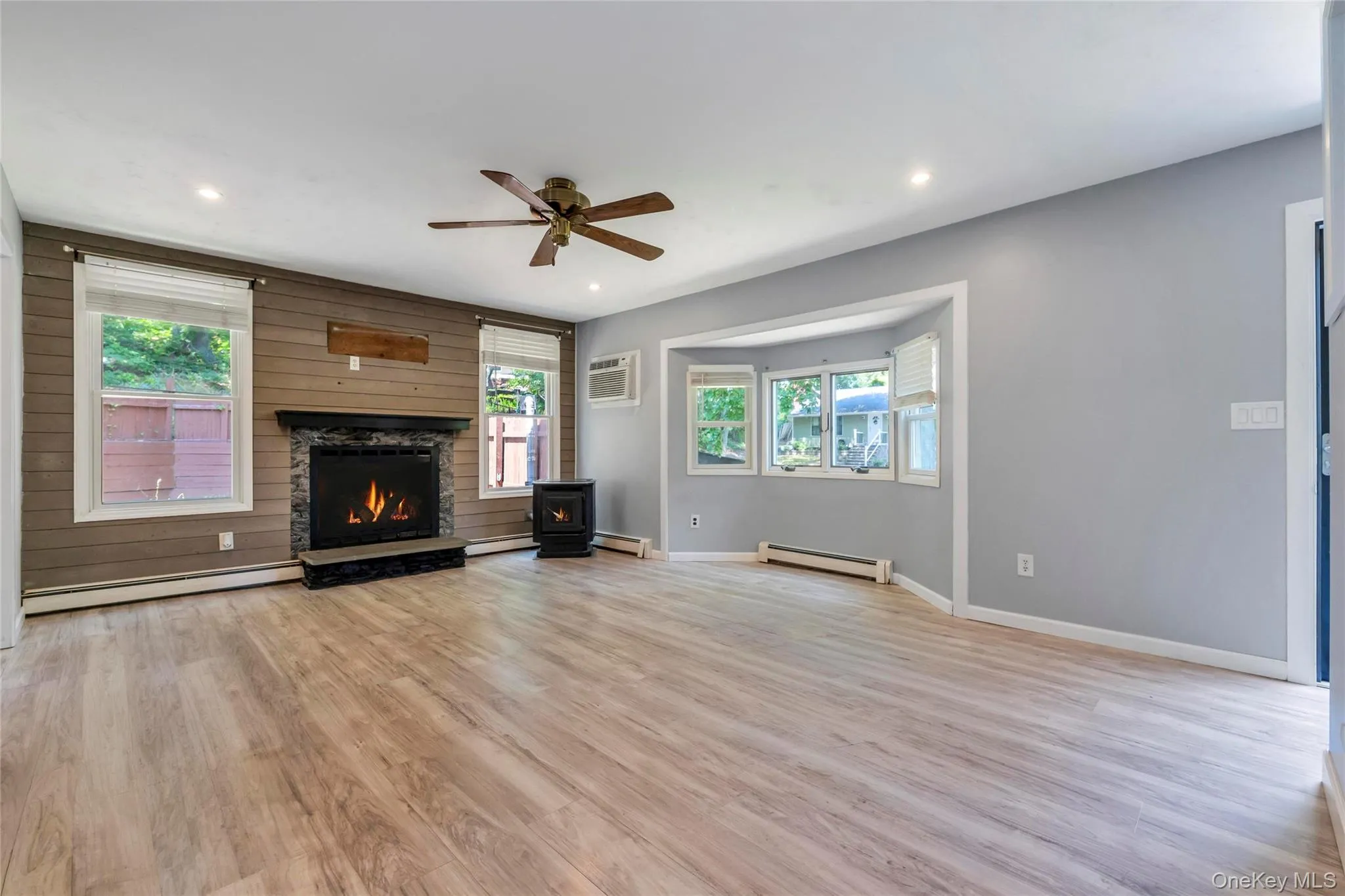 14 Seaside Avenue, Brookhaven, NY, 4 Bedrooms Bedrooms, 6 Rooms Rooms,2 BathroomsBathrooms,Residential,For Rent,Seaside,0,1032717 14 Seaside Avenue, Brookhaven, NY, 4 Bedrooms Bedrooms, 6 Rooms Rooms,2 BathroomsBathrooms,Residential,For Rent,Seaside,0,1032717