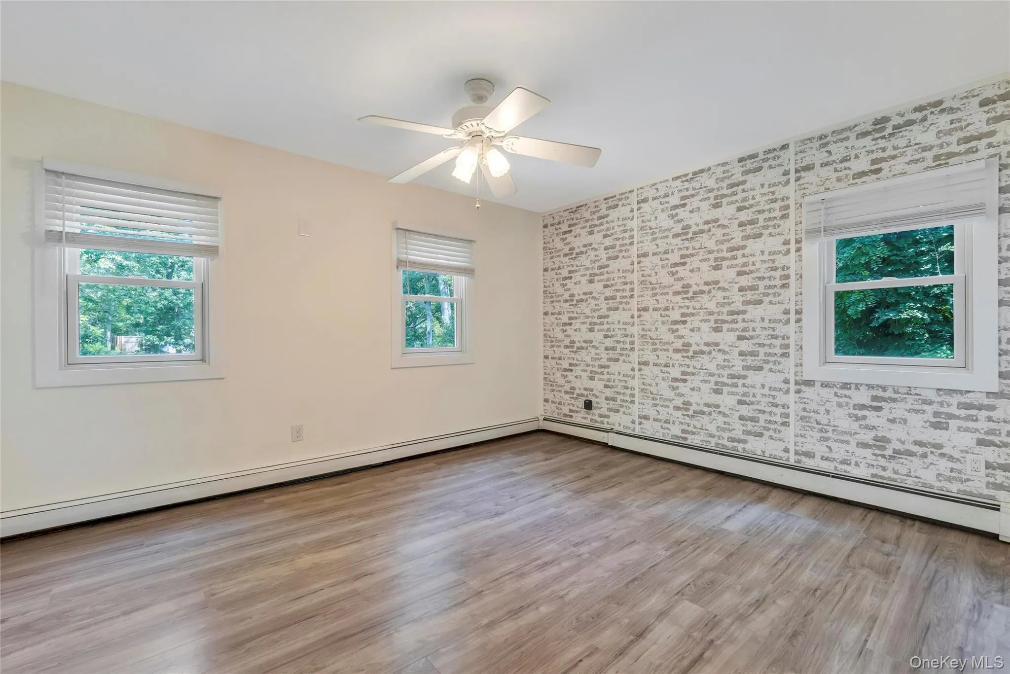 14 Seaside Avenue, Brookhaven, NY, 4 Bedrooms Bedrooms, 6 Rooms Rooms,2 BathroomsBathrooms,Residential,For Rent,Seaside,0,1032717 14 Seaside Avenue, Brookhaven, NY, 4 Bedrooms Bedrooms, 6 Rooms Rooms,2 BathroomsBathrooms,Residential,For Rent,Seaside,0,1032717