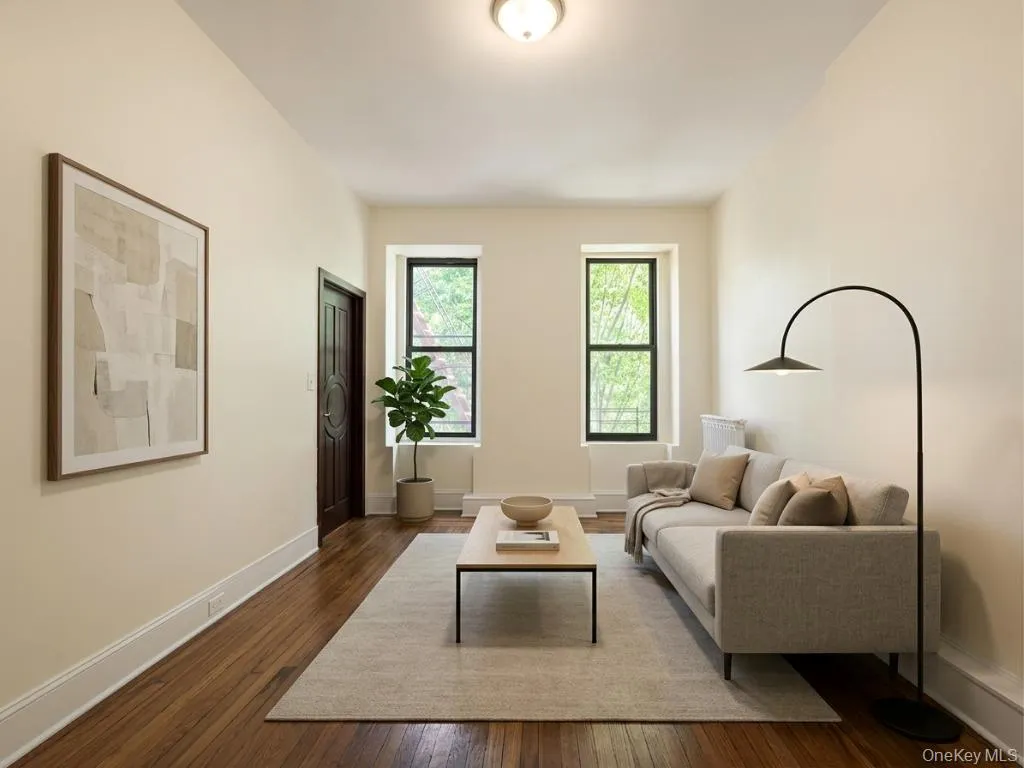 52 Main Street, Yonkers, NY, 2 Bedrooms Bedrooms, 6 Rooms Rooms,1 BathroomBathrooms,Residential Lease,For Rent,Main,0,1032718 52 Main Street, Yonkers, NY, 2 Bedrooms Bedrooms, 6 Rooms Rooms,1 BathroomBathrooms,Residential Lease,For Rent,Main,0,1032718