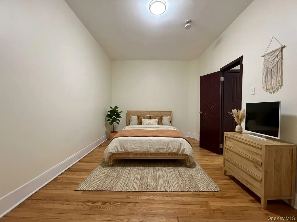 52 Main Street, Yonkers, NY, 2 Bedrooms Bedrooms, 6 Rooms Rooms,1 BathroomBathrooms,Residential Lease,For Rent,Main,0,1032718 52 Main Street, Yonkers, NY, 2 Bedrooms Bedrooms, 6 Rooms Rooms,1 BathroomBathrooms,Residential Lease,For Rent,Main,0,1032718