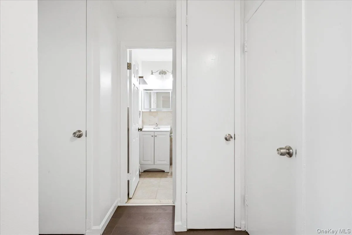 78-06 153rd Avenue, New York, NY, 1 Bedroom Bedrooms, 4 Rooms Rooms,1 BathroomBathrooms,Residential Lease,For Rent,153rd,0,1032721 78-06 153rd Avenue, New York, NY, 1 Bedroom Bedrooms, 4 Rooms Rooms,1 BathroomBathrooms,Residential Lease,For Rent,153rd,0,1032721