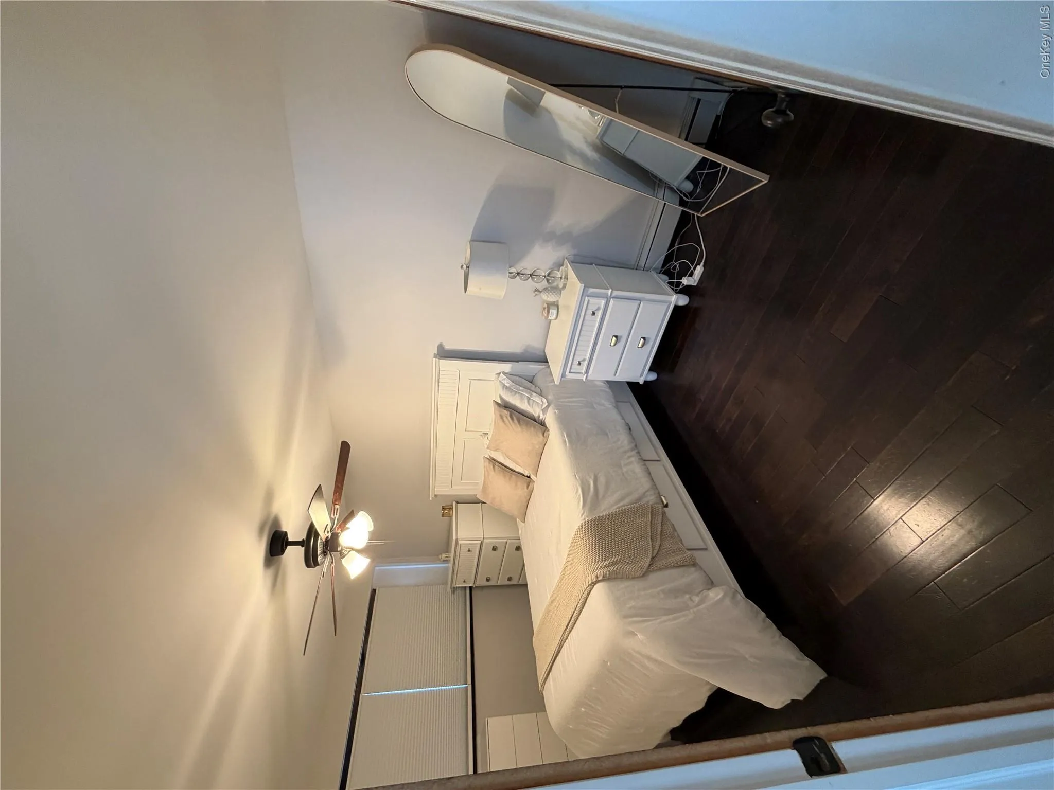 79 Radcliffe Road, Hempstead, NY, 1 Bedroom Bedrooms, 3 Rooms Rooms,1 BathroomBathrooms,Residential Lease,For Rent,Radcliffe,0,1032725 79 Radcliffe Road, Hempstead, NY, 1 Bedroom Bedrooms, 3 Rooms Rooms,1 BathroomBathrooms,Residential Lease,For Rent,Radcliffe,0,1032725