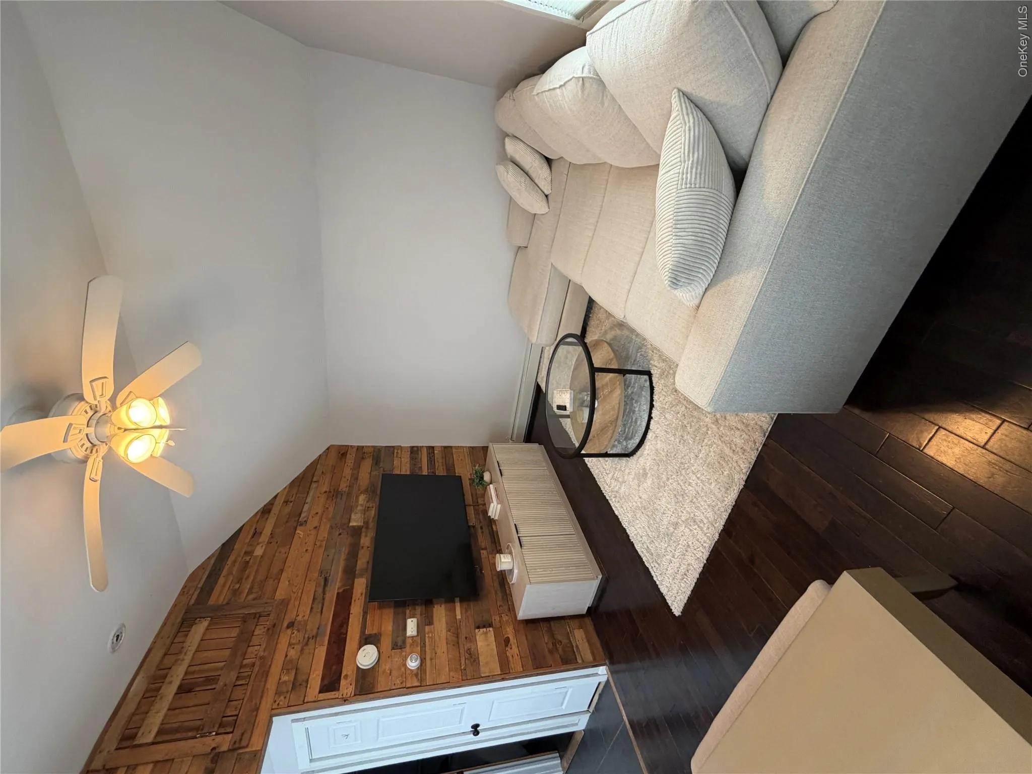 79 Radcliffe Road, Hempstead, NY, 1 Bedroom Bedrooms, 3 Rooms Rooms,1 BathroomBathrooms,Residential Lease,For Rent,Radcliffe,0,1032725 79 Radcliffe Road, Hempstead, NY, 1 Bedroom Bedrooms, 3 Rooms Rooms,1 BathroomBathrooms,Residential Lease,For Rent,Radcliffe,0,1032725