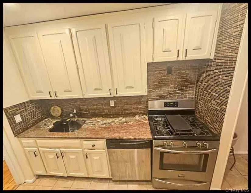 666 Shore, Long Beach, NY, 2 Bedrooms Bedrooms, 6 Rooms Rooms,2 BathroomsBathrooms,Residential,For Rent,Shore,0,1032729 666 Shore, Long Beach, NY, 2 Bedrooms Bedrooms, 6 Rooms Rooms,2 BathroomsBathrooms,Residential,For Rent,Shore,0,1032729