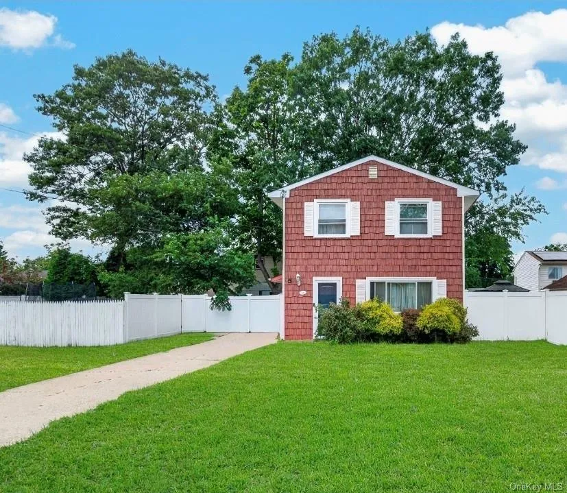 60 Lincoln Avenue, Babylon, NY, 3 Bedrooms Bedrooms, 8 Rooms Rooms,2 BathroomsBathrooms,Residential,For Rent,Lincoln,0,1032734 60 Lincoln Avenue, Babylon, NY, 3 Bedrooms Bedrooms, 8 Rooms Rooms,2 BathroomsBathrooms,Residential,For Rent,Lincoln,0,1032734