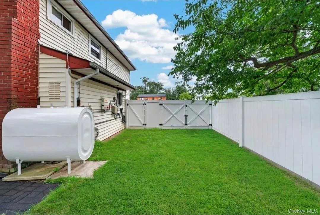 60 Lincoln Avenue, Babylon, NY, 3 Bedrooms Bedrooms, 8 Rooms Rooms,2 BathroomsBathrooms,Residential,For Rent,Lincoln,0,1032734 60 Lincoln Avenue, Babylon, NY, 3 Bedrooms Bedrooms, 8 Rooms Rooms,2 BathroomsBathrooms,Residential,For Rent,Lincoln,0,1032734