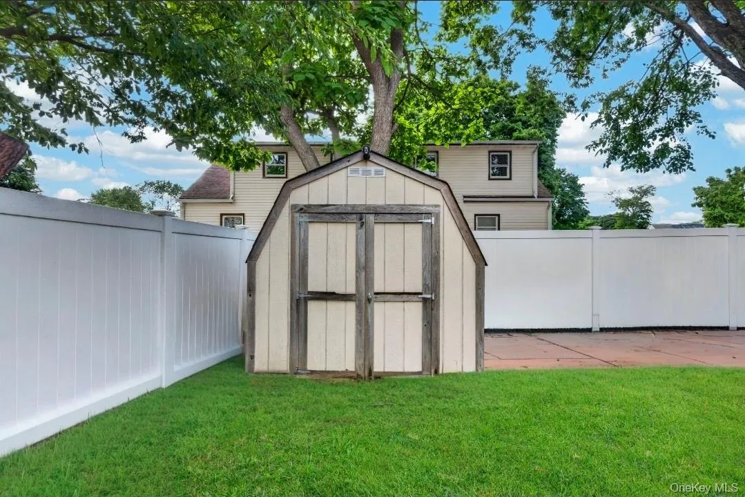 60 Lincoln Avenue, Babylon, NY, 3 Bedrooms Bedrooms, 8 Rooms Rooms,2 BathroomsBathrooms,Residential,For Rent,Lincoln,0,1032734 60 Lincoln Avenue, Babylon, NY, 3 Bedrooms Bedrooms, 8 Rooms Rooms,2 BathroomsBathrooms,Residential,For Rent,Lincoln,0,1032734