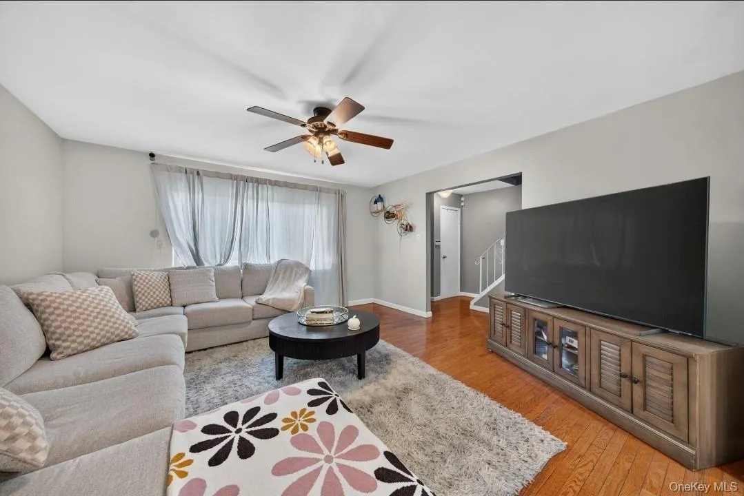 60 Lincoln Avenue, Babylon, NY, 3 Bedrooms Bedrooms, 8 Rooms Rooms,2 BathroomsBathrooms,Residential,For Rent,Lincoln,0,1032734 60 Lincoln Avenue, Babylon, NY, 3 Bedrooms Bedrooms, 8 Rooms Rooms,2 BathroomsBathrooms,Residential,For Rent,Lincoln,0,1032734