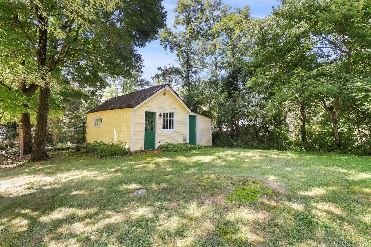 1059 Hanover Street, Yorktown, NY, 4 Bedrooms Bedrooms, 10 Rooms Rooms,2 BathroomsBathrooms,Residential,For Rent,Hanover,0,1032752 1059 Hanover Street, Yorktown, NY, 4 Bedrooms Bedrooms, 10 Rooms Rooms,2 BathroomsBathrooms,Residential,For Rent,Hanover,0,1032752