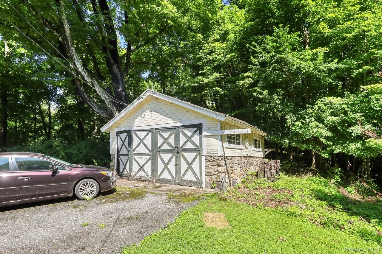 1059 Hanover Street, Yorktown, NY, 4 Bedrooms Bedrooms, 10 Rooms Rooms,2 BathroomsBathrooms,Residential,For Rent,Hanover,0,1032752 1059 Hanover Street, Yorktown, NY, 4 Bedrooms Bedrooms, 10 Rooms Rooms,2 BathroomsBathrooms,Residential,For Rent,Hanover,0,1032752