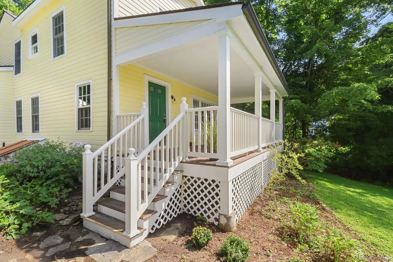 1059 Hanover Street, Yorktown, NY, 4 Bedrooms Bedrooms, 10 Rooms Rooms,2 BathroomsBathrooms,Residential,For Rent,Hanover,0,1032752 1059 Hanover Street, Yorktown, NY, 4 Bedrooms Bedrooms, 10 Rooms Rooms,2 BathroomsBathrooms,Residential,For Rent,Hanover,0,1032752