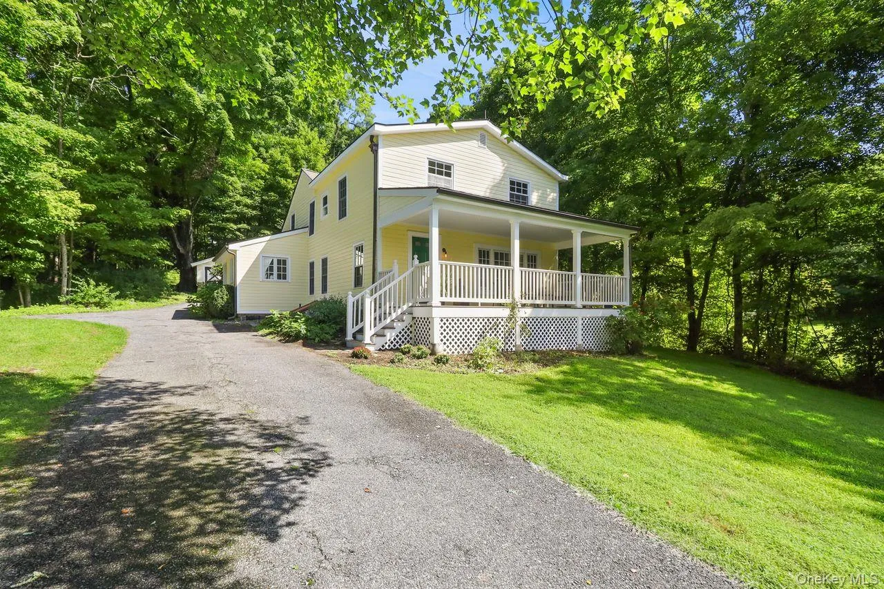 1059 Hanover Street, Yorktown, NY, 4 Bedrooms Bedrooms, 10 Rooms Rooms,2 BathroomsBathrooms,Residential,For Rent,Hanover,0,1032752 1059 Hanover Street, Yorktown, NY, 4 Bedrooms Bedrooms, 10 Rooms Rooms,2 BathroomsBathrooms,Residential,For Rent,Hanover,0,1032752