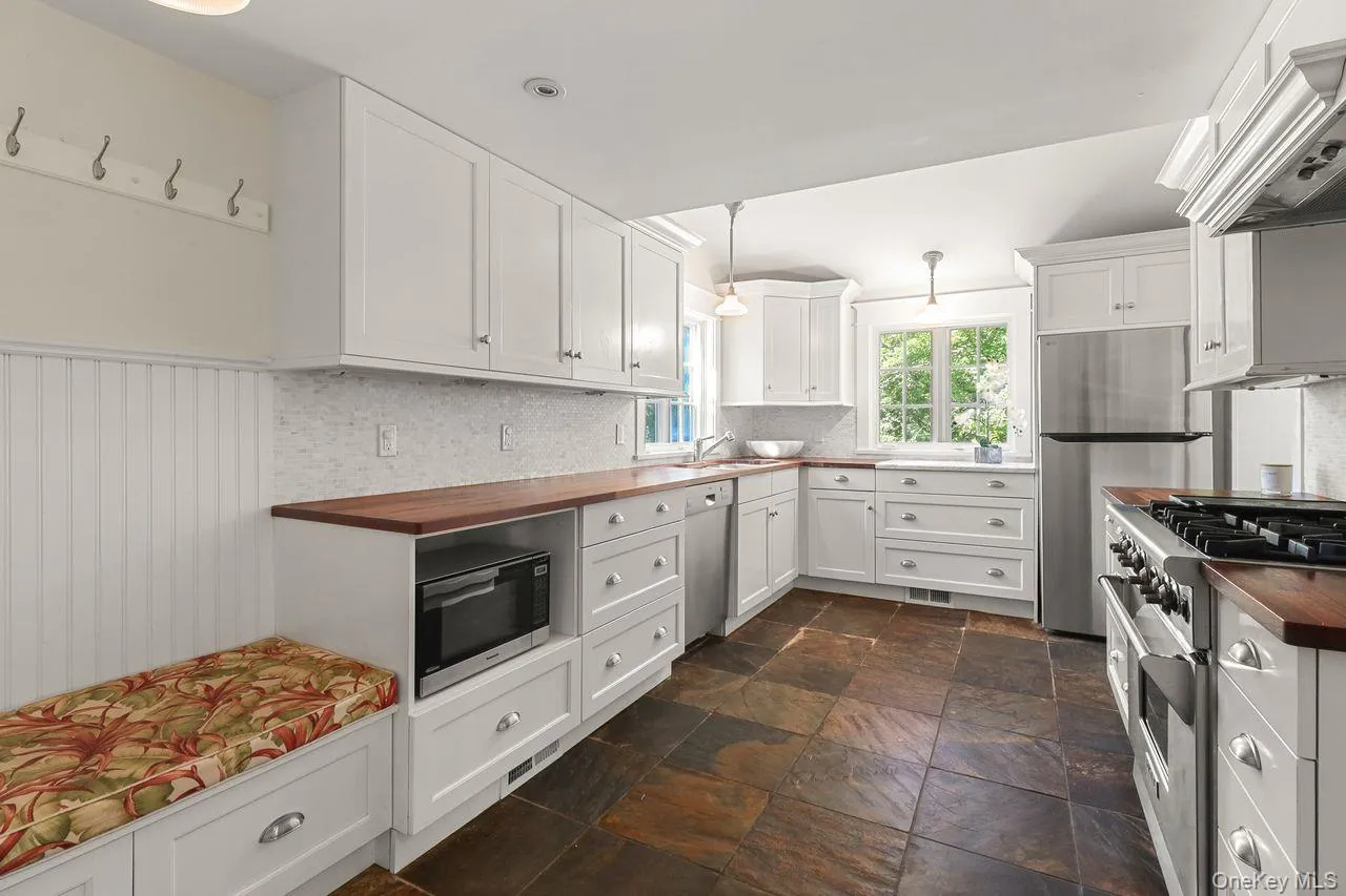 1059 Hanover Street, Yorktown, NY, 4 Bedrooms Bedrooms, 10 Rooms Rooms,2 BathroomsBathrooms,Residential,For Rent,Hanover,0,1032752 1059 Hanover Street, Yorktown, NY, 4 Bedrooms Bedrooms, 10 Rooms Rooms,2 BathroomsBathrooms,Residential,For Rent,Hanover,0,1032752