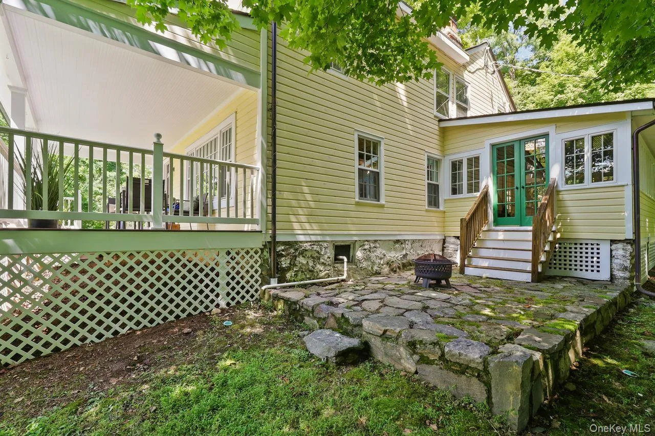 1059 Hanover Street, Yorktown, NY, 4 Bedrooms Bedrooms, 10 Rooms Rooms,2 BathroomsBathrooms,Residential,For Rent,Hanover,0,1032752 1059 Hanover Street, Yorktown, NY, 4 Bedrooms Bedrooms, 10 Rooms Rooms,2 BathroomsBathrooms,Residential,For Rent,Hanover,0,1032752