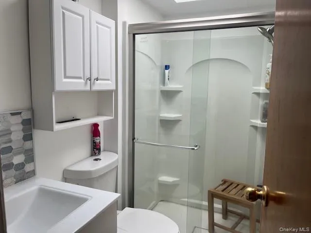525 Riverleigh Ave, Riverhead, NY, 2 Bedrooms Bedrooms, 6 Rooms Rooms,1 BathroomBathrooms,Residential Lease,For Rent,Riverleigh Ave,0,1032755 525 Riverleigh Ave, Riverhead, NY, 2 Bedrooms Bedrooms, 6 Rooms Rooms,1 BathroomBathrooms,Residential Lease,For Rent,Riverleigh Ave,0,1032755