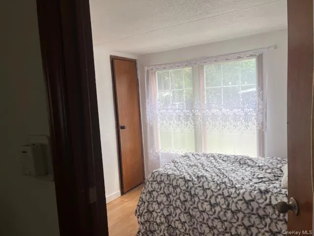 525 Riverleigh Ave, Riverhead, NY, 2 Bedrooms Bedrooms, 6 Rooms Rooms,1 BathroomBathrooms,Residential Lease,For Rent,Riverleigh Ave,0,1032755 525 Riverleigh Ave, Riverhead, NY, 2 Bedrooms Bedrooms, 6 Rooms Rooms,1 BathroomBathrooms,Residential Lease,For Rent,Riverleigh Ave,0,1032755