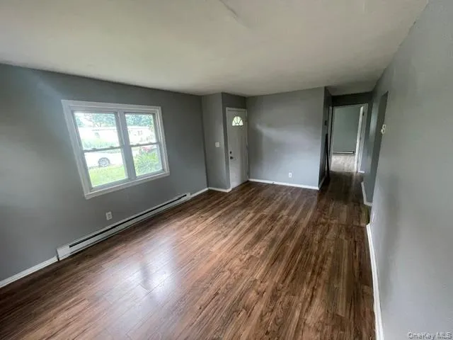 10 Croydon Road, Babylon, NY, 3 Bedrooms Bedrooms, 5 Rooms Rooms,1 BathroomBathrooms,Residential Lease,For Rent,Croydon,0,1032767 10 Croydon Road, Babylon, NY, 3 Bedrooms Bedrooms, 5 Rooms Rooms,1 BathroomBathrooms,Residential Lease,For Rent,Croydon,0,1032767