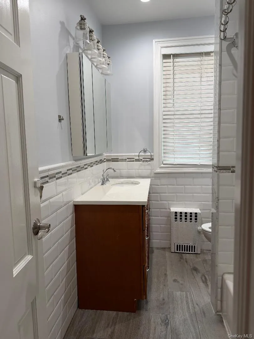 3536 164th Street, New York, NY, 3 Bedrooms Bedrooms, 6 Rooms Rooms,3 BathroomsBathrooms,Residential Lease,For Rent,164th,0,1032770 3536 164th Street, New York, NY, 3 Bedrooms Bedrooms, 6 Rooms Rooms,3 BathroomsBathrooms,Residential Lease,For Rent,164th,0,1032770