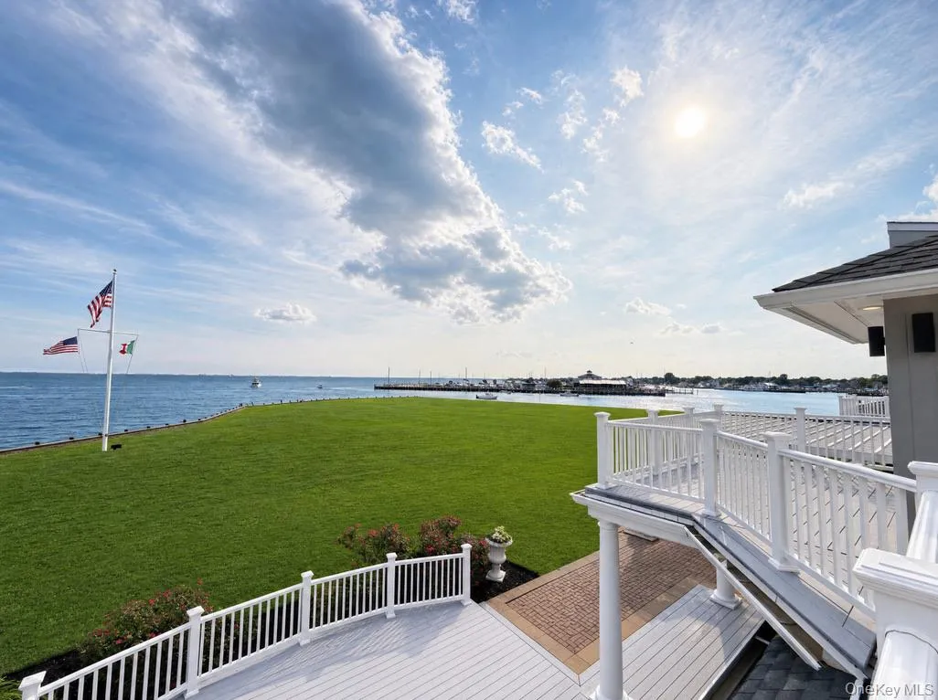 170 Penataquit Avenue, Islip, NY, 3 Bedrooms Bedrooms, 8 Rooms Rooms,3 BathroomsBathrooms,Residential,For Rent,Penataquit,0,1032772 170 Penataquit Avenue, Islip, NY, 3 Bedrooms Bedrooms, 8 Rooms Rooms,3 BathroomsBathrooms,Residential,For Rent,Penataquit,0,1032772