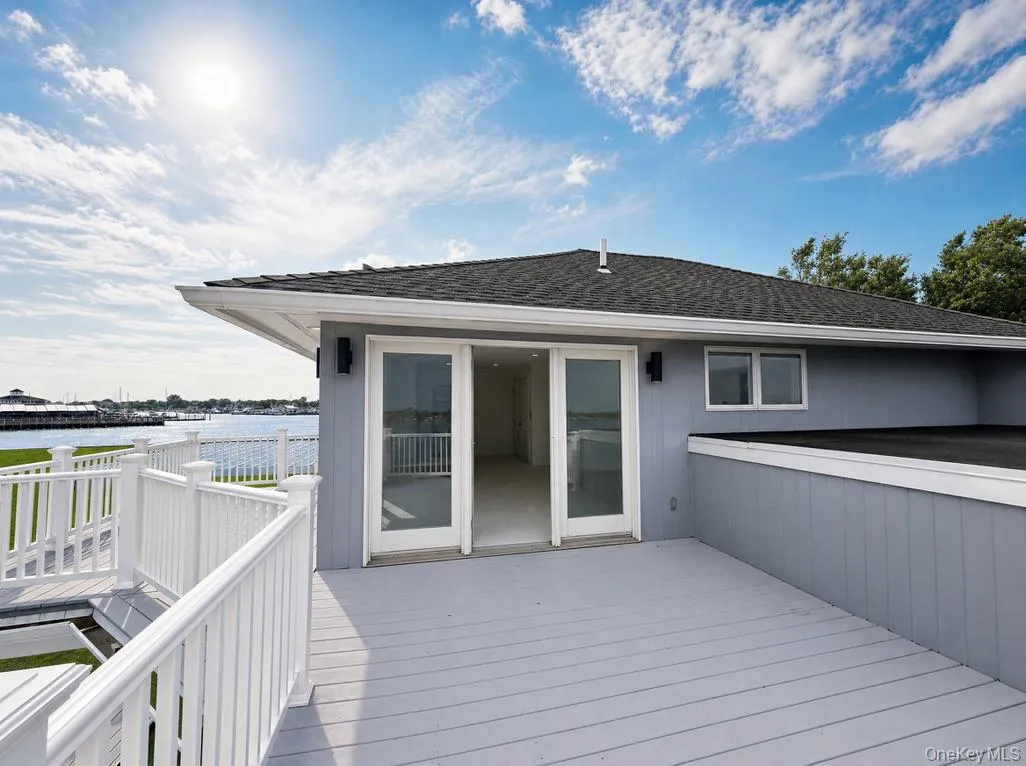 170 Penataquit Avenue, Islip, NY, 3 Bedrooms Bedrooms, 8 Rooms Rooms,3 BathroomsBathrooms,Residential,For Rent,Penataquit,0,1032772 170 Penataquit Avenue, Islip, NY, 3 Bedrooms Bedrooms, 8 Rooms Rooms,3 BathroomsBathrooms,Residential,For Rent,Penataquit,0,1032772