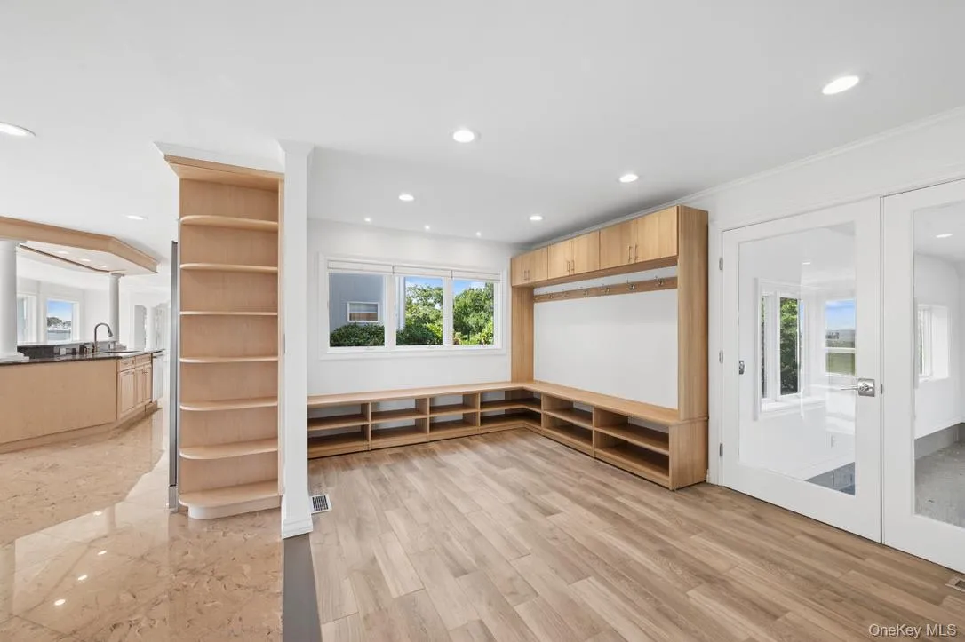 170 Penataquit Avenue, Islip, NY, 3 Bedrooms Bedrooms, 8 Rooms Rooms,3 BathroomsBathrooms,Residential,For Rent,Penataquit,0,1032772 170 Penataquit Avenue, Islip, NY, 3 Bedrooms Bedrooms, 8 Rooms Rooms,3 BathroomsBathrooms,Residential,For Rent,Penataquit,0,1032772