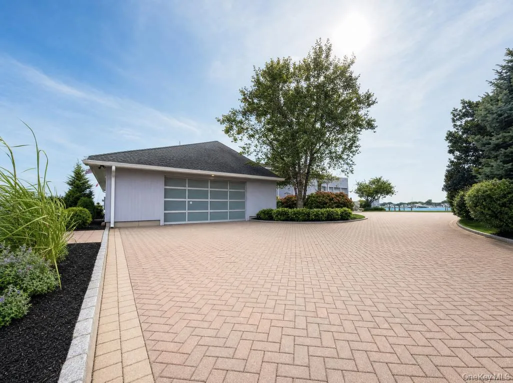 170 Penataquit Avenue, Islip, NY, 3 Bedrooms Bedrooms, 8 Rooms Rooms,3 BathroomsBathrooms,Residential,For Rent,Penataquit,0,1032772 170 Penataquit Avenue, Islip, NY, 3 Bedrooms Bedrooms, 8 Rooms Rooms,3 BathroomsBathrooms,Residential,For Rent,Penataquit,0,1032772